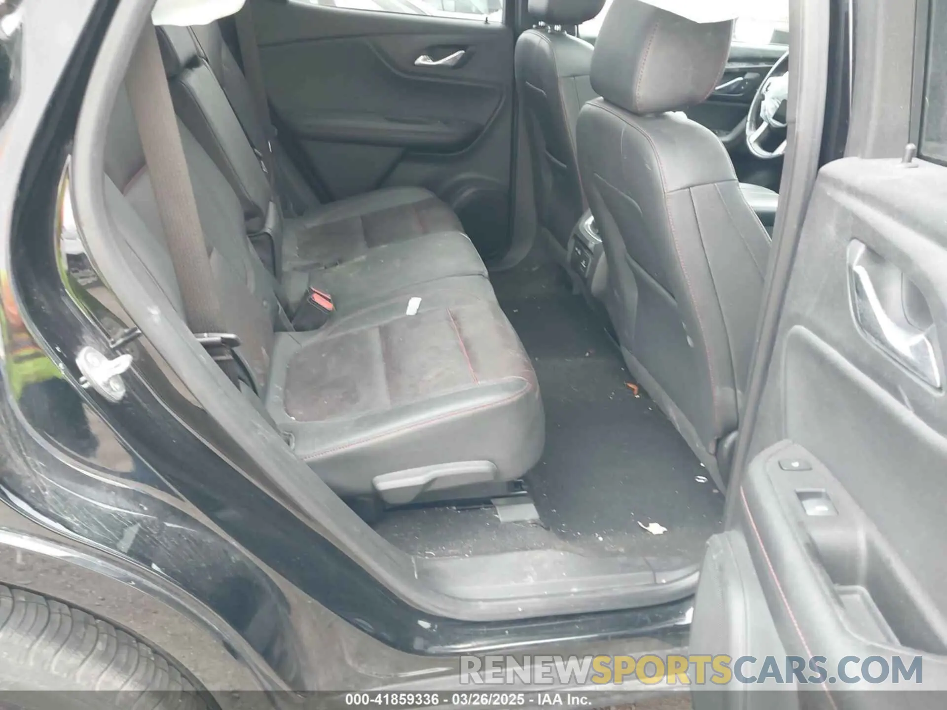 8 Photograph of a damaged car 3GNKBKRS2MS527336 CHEVROLET BLAZER 2021