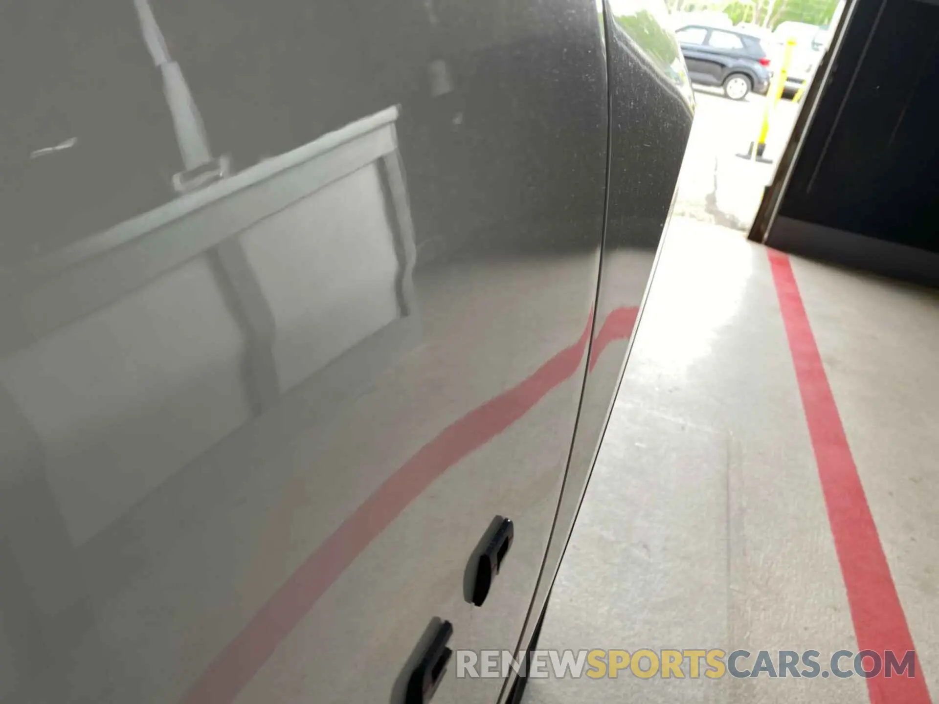 2 Photograph of a damaged car 3GNKBKRS6MS507722 CHEVROLET BLAZER 2021