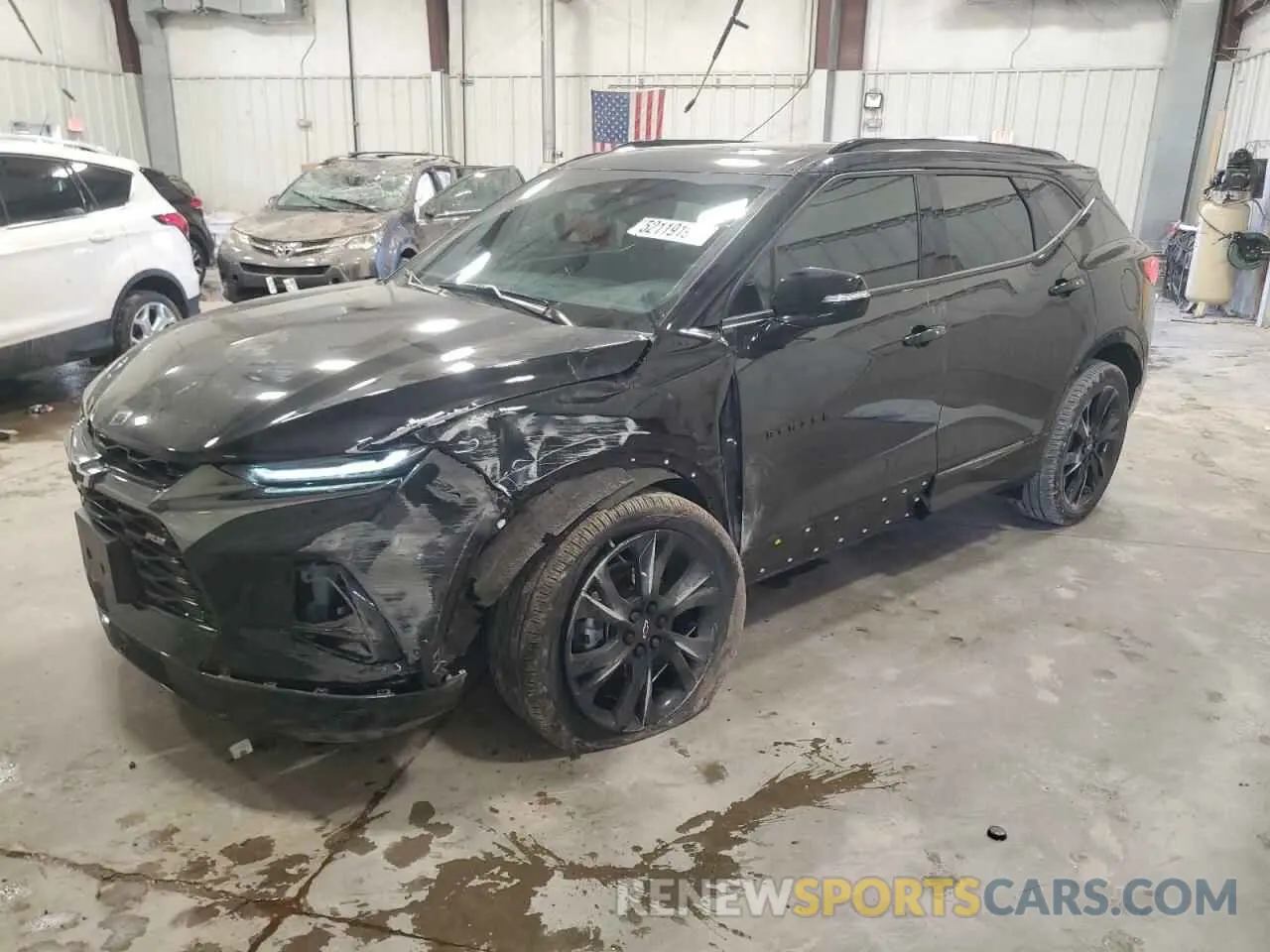 1 Photograph of a damaged car 3GNKBKRS6MS523726 CHEVROLET BLAZER 2021