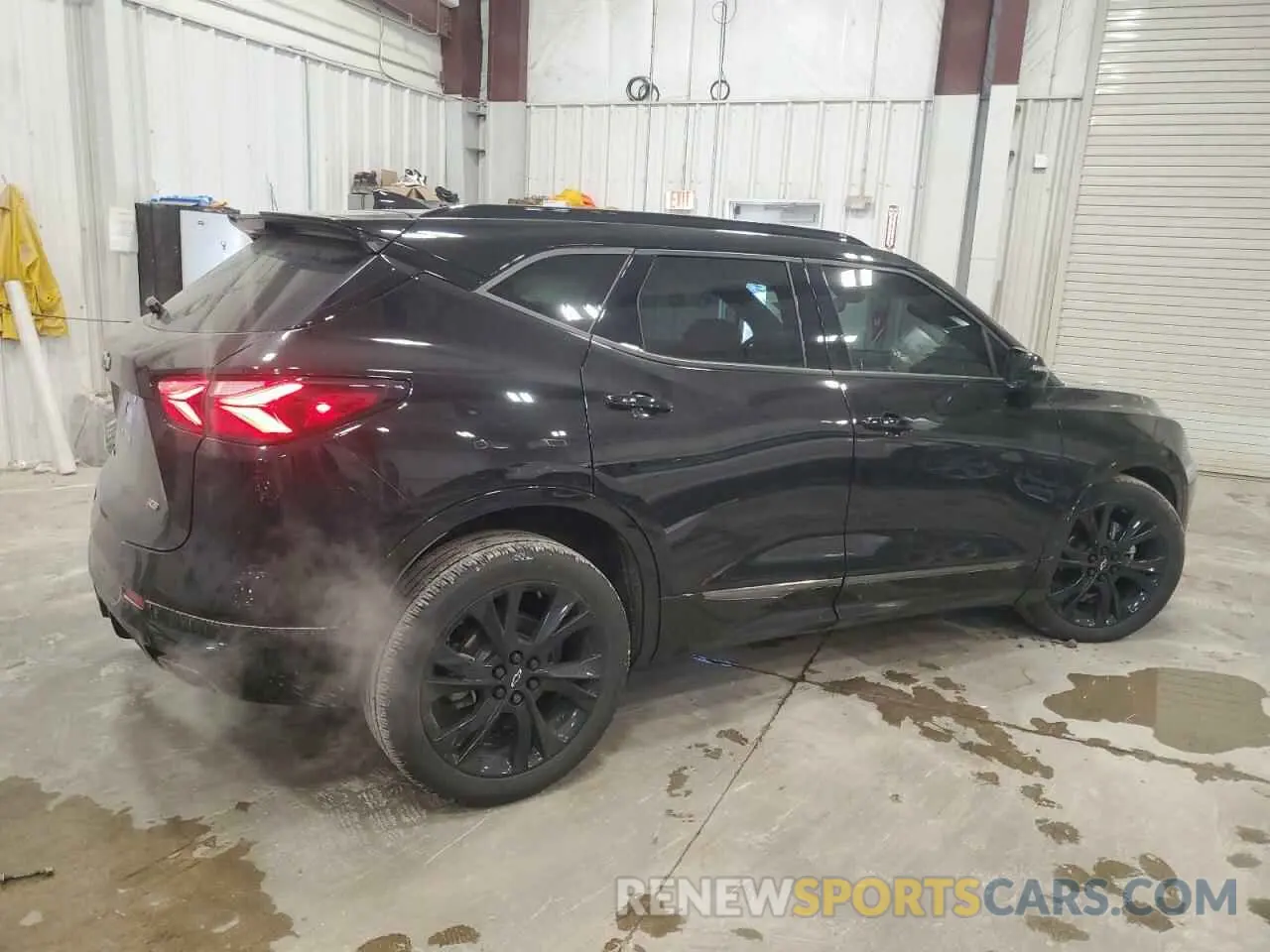 3 Photograph of a damaged car 3GNKBKRS6MS523726 CHEVROLET BLAZER 2021