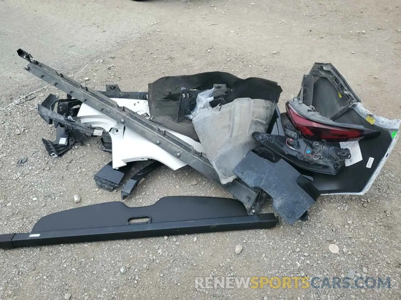 13 Photograph of a damaged car 3GNKBKRS6MS524293 CHEVROLET BLAZER 2021