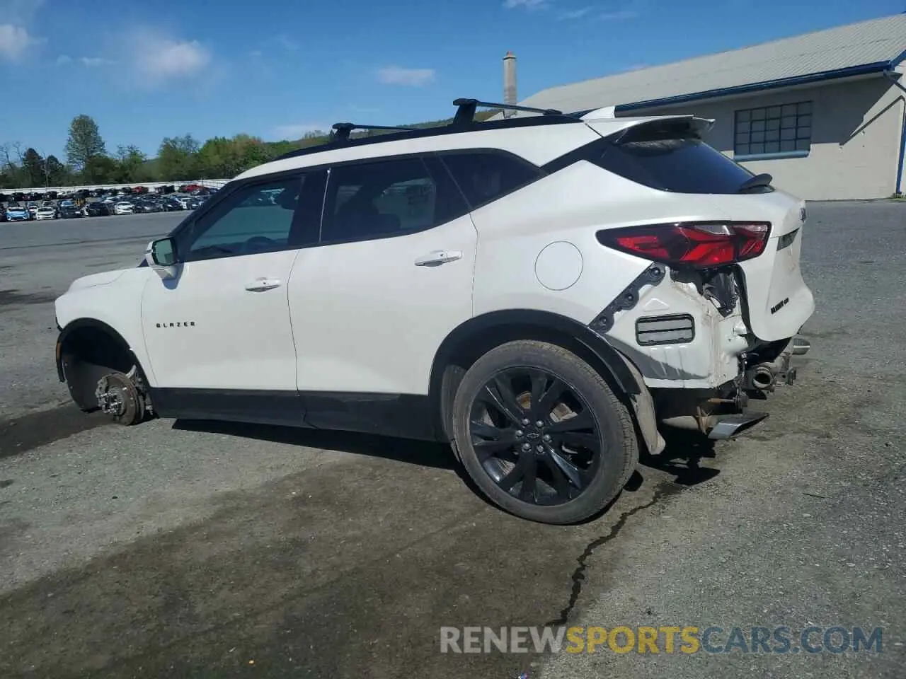 2 Photograph of a damaged car 3GNKBKRS7MS544729 CHEVROLET BLAZER 2021