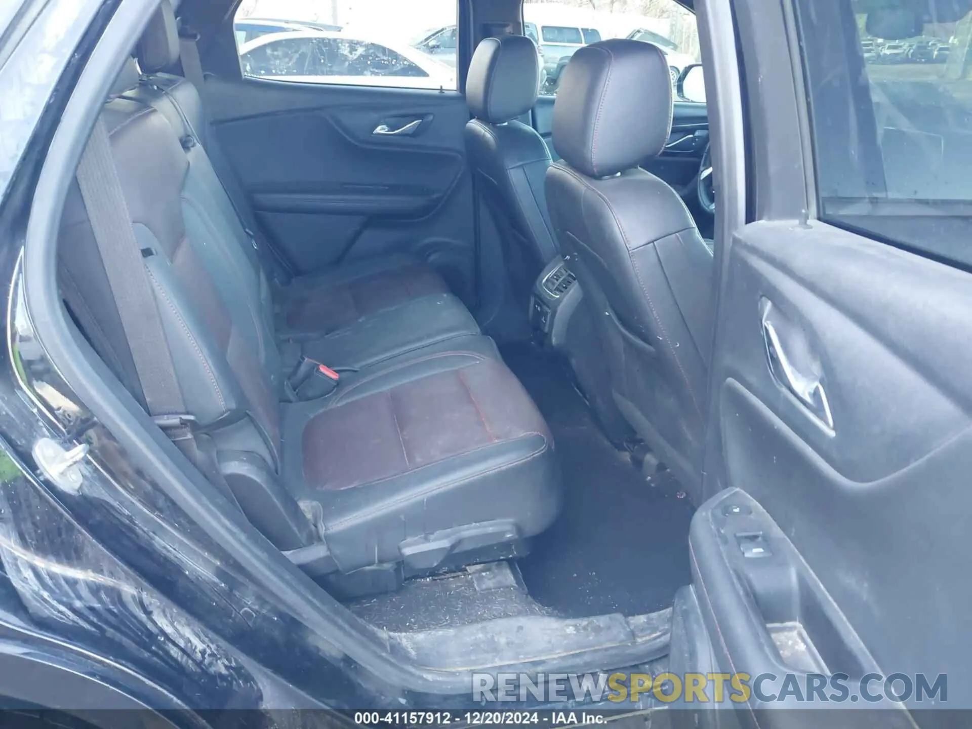 8 Photograph of a damaged car 3GNKBKRS7MS557772 CHEVROLET BLAZER 2021