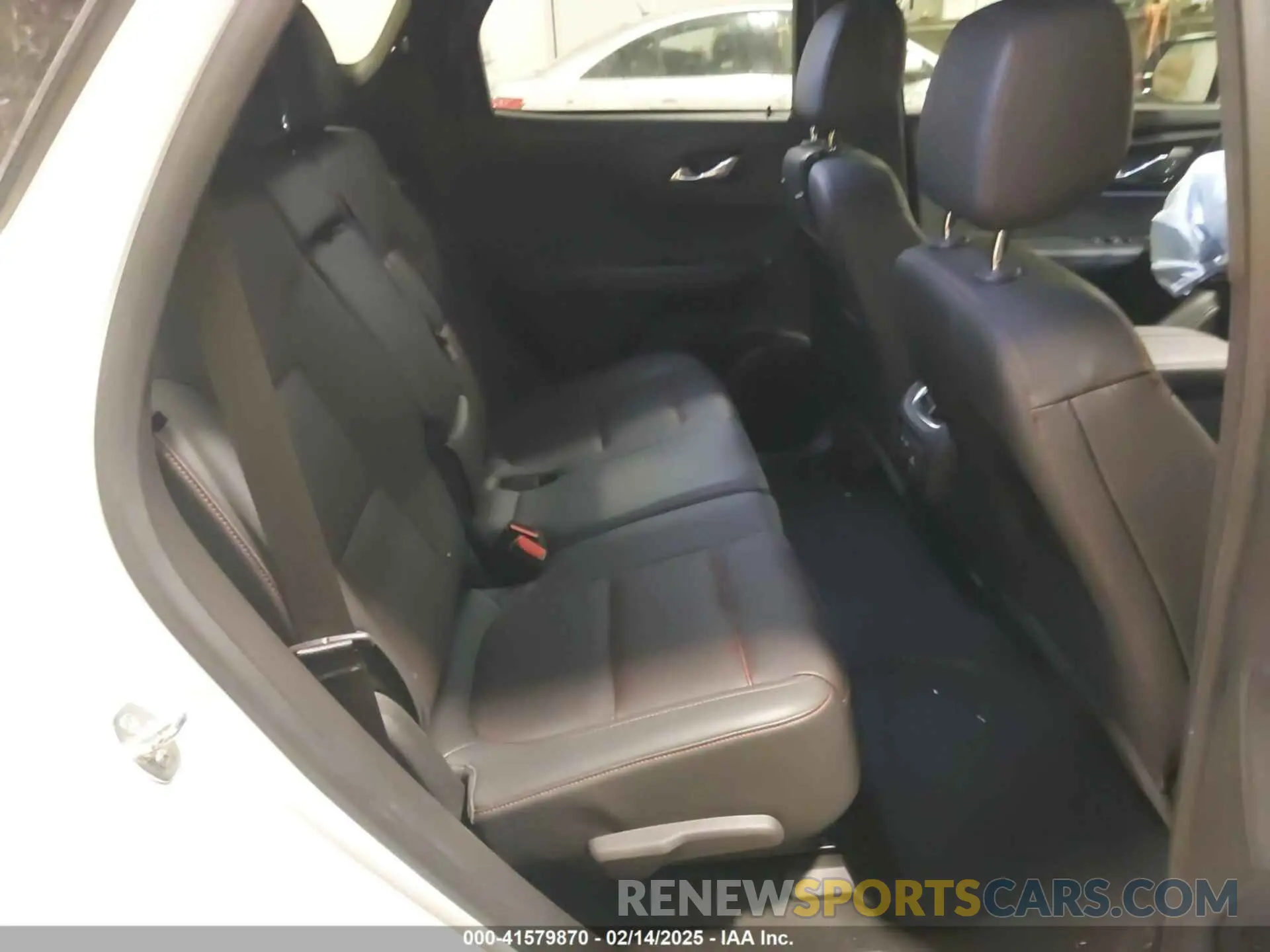 8 Photograph of a damaged car 3GNKBKRS8MS517992 CHEVROLET BLAZER 2021