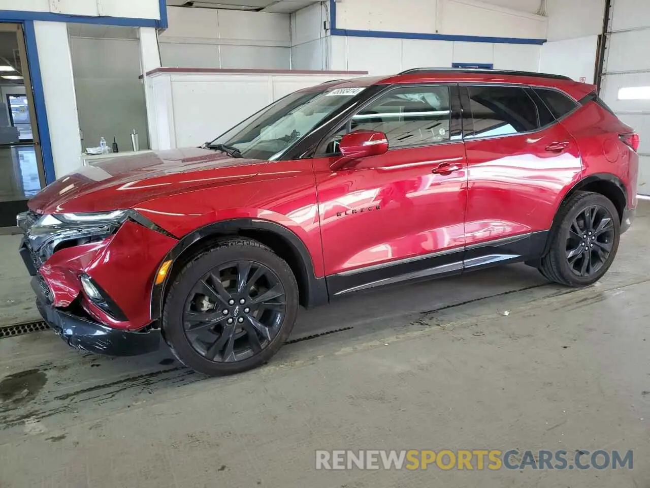 1 Photograph of a damaged car 3GNKBKRS8MS584866 CHEVROLET BLAZER 2021