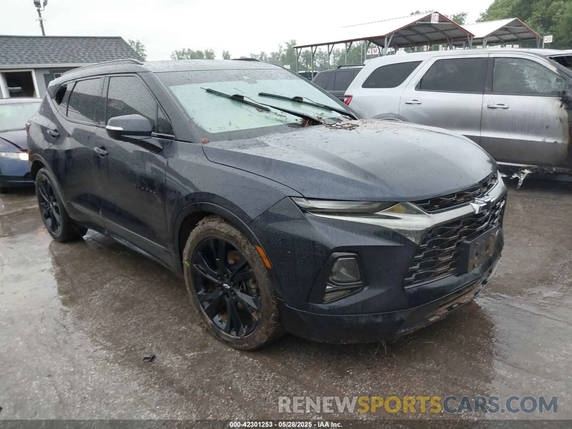 1 Photograph of a damaged car 3GNKBKRS9MS528161 CHEVROLET BLAZER 2021