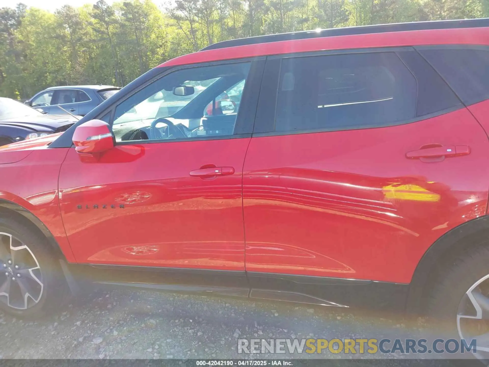 14 Photograph of a damaged car 3GNKBKRSXMS532963 CHEVROLET BLAZER 2021