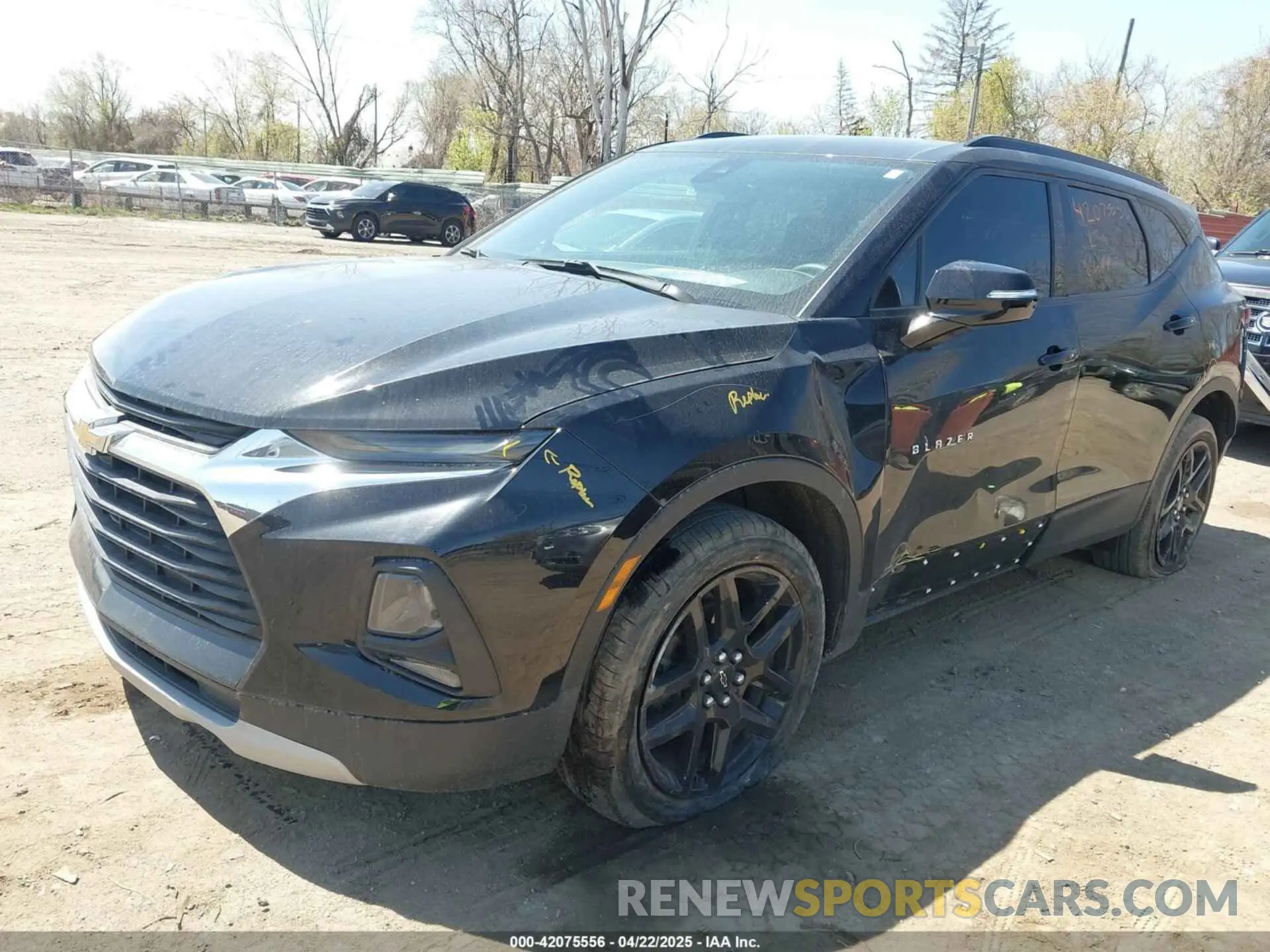 2 Photograph of a damaged car 3GNKBCR40NS149123 CHEVROLET BLAZER 2022