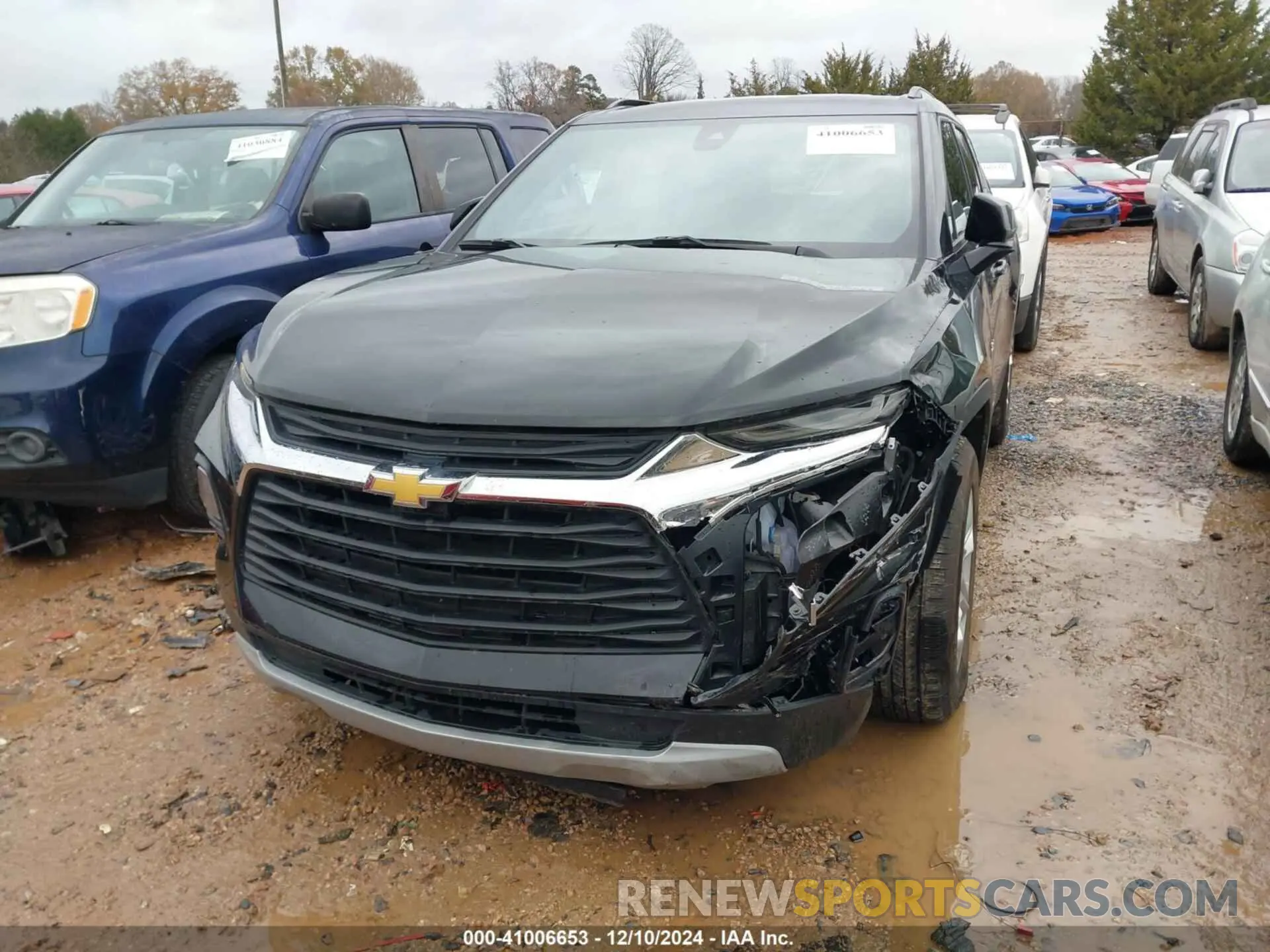 11 Photograph of a damaged car 3GNKBCR40NS209885 CHEVROLET BLAZER 2022