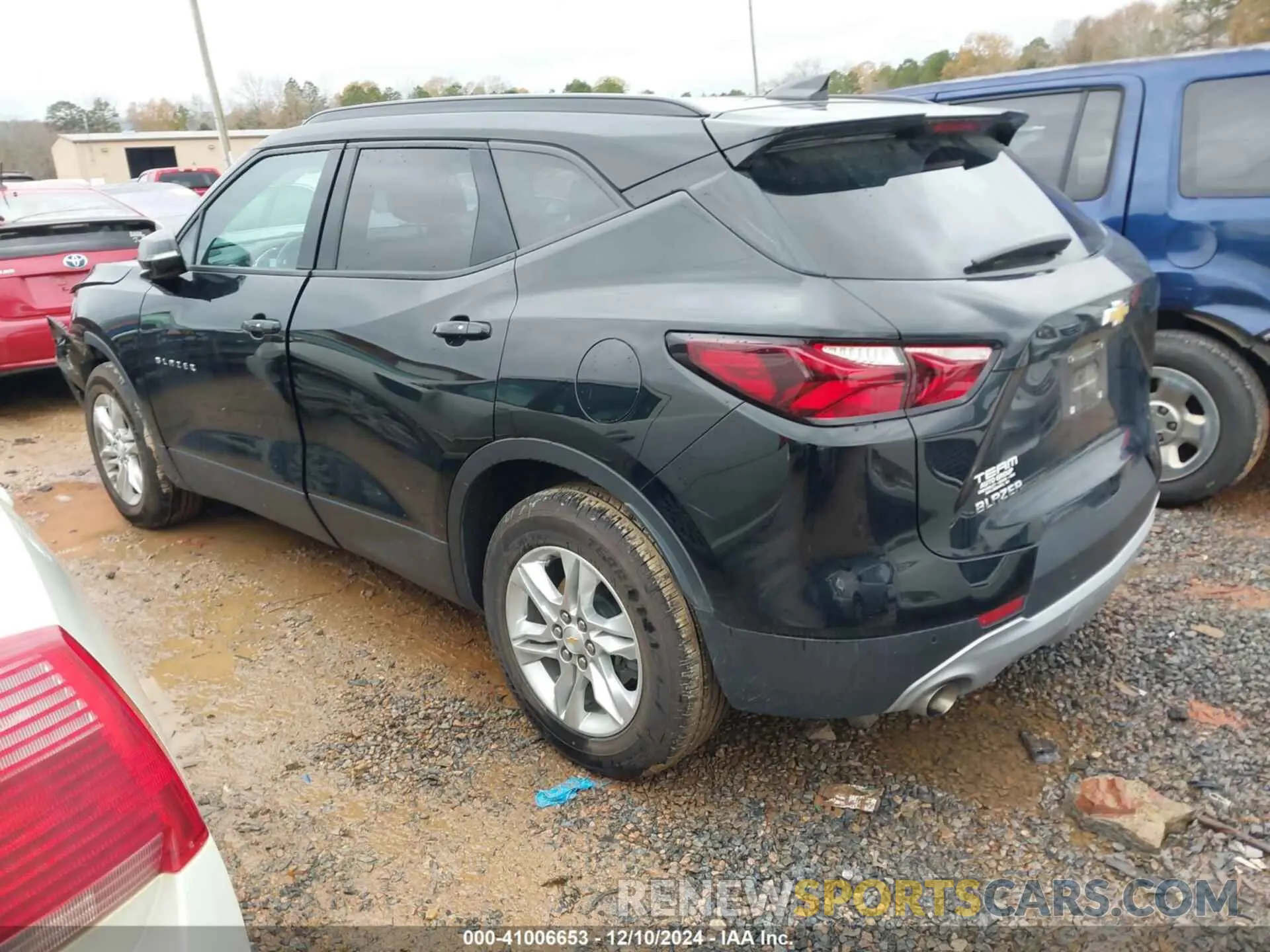 3 Photograph of a damaged car 3GNKBCR40NS209885 CHEVROLET BLAZER 2022