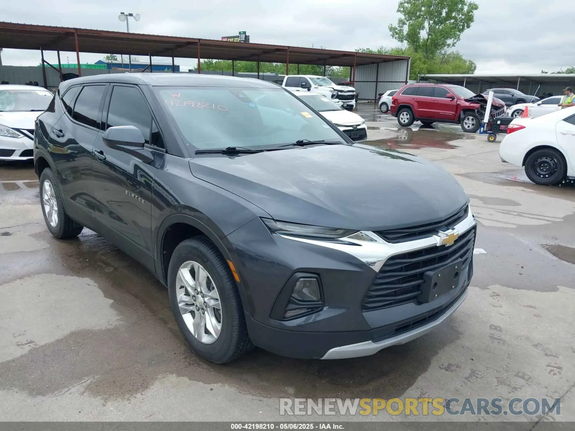 1 Photograph of a damaged car 3GNKBCR40NS212396 CHEVROLET BLAZER 2022
