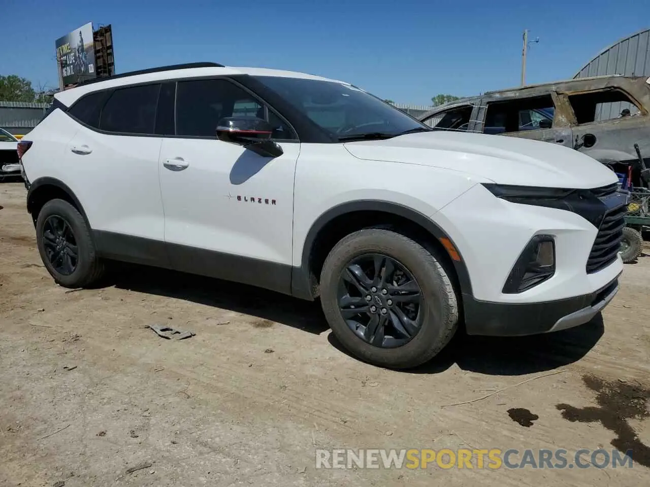 4 Photograph of a damaged car 3GNKBCR41NS188447 CHEVROLET BLAZER 2022
