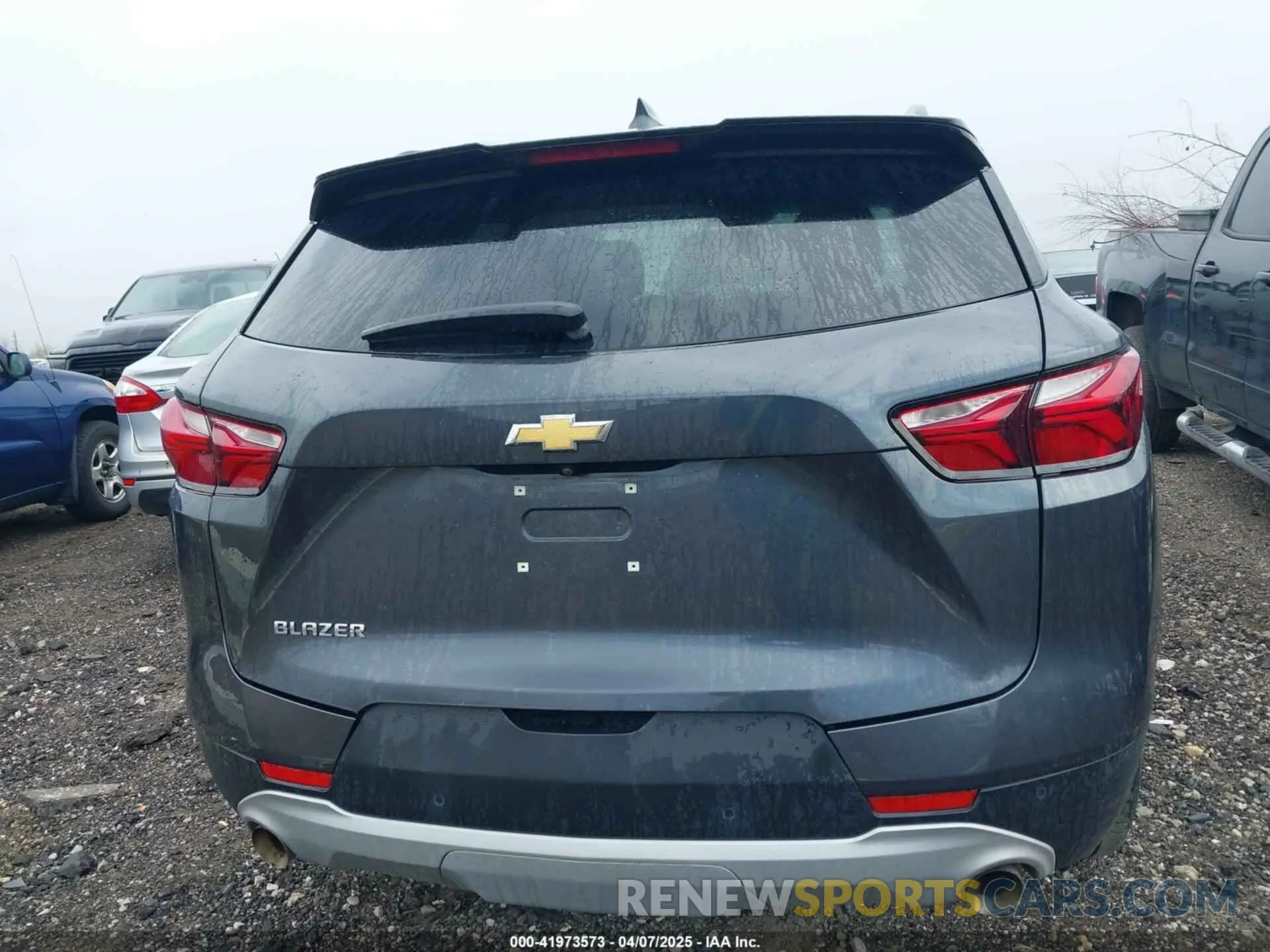 16 Photograph of a damaged car 3GNKBCR42NS124773 CHEVROLET BLAZER 2022