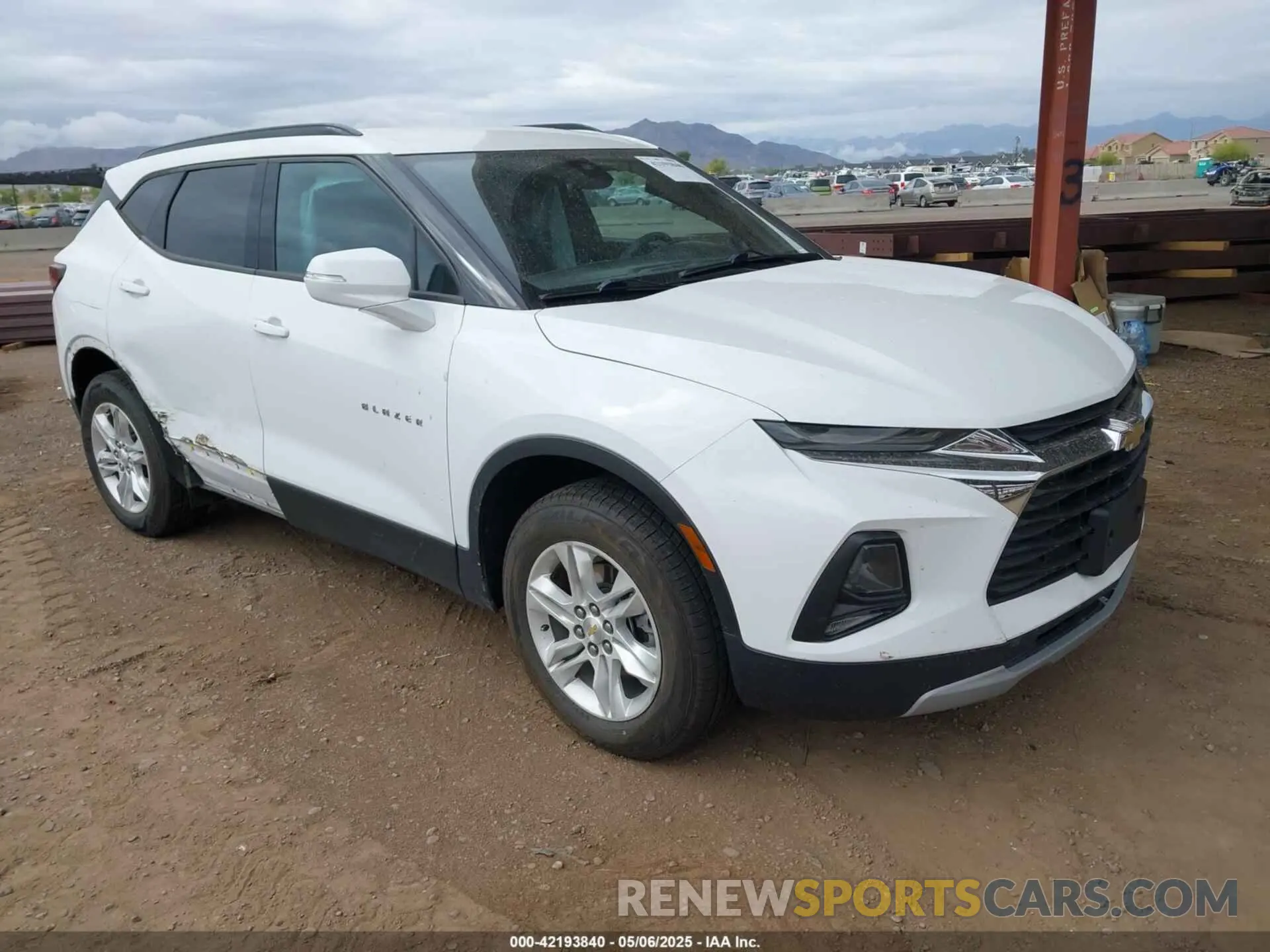 1 Photograph of a damaged car 3GNKBCR43NS115080 CHEVROLET BLAZER 2022