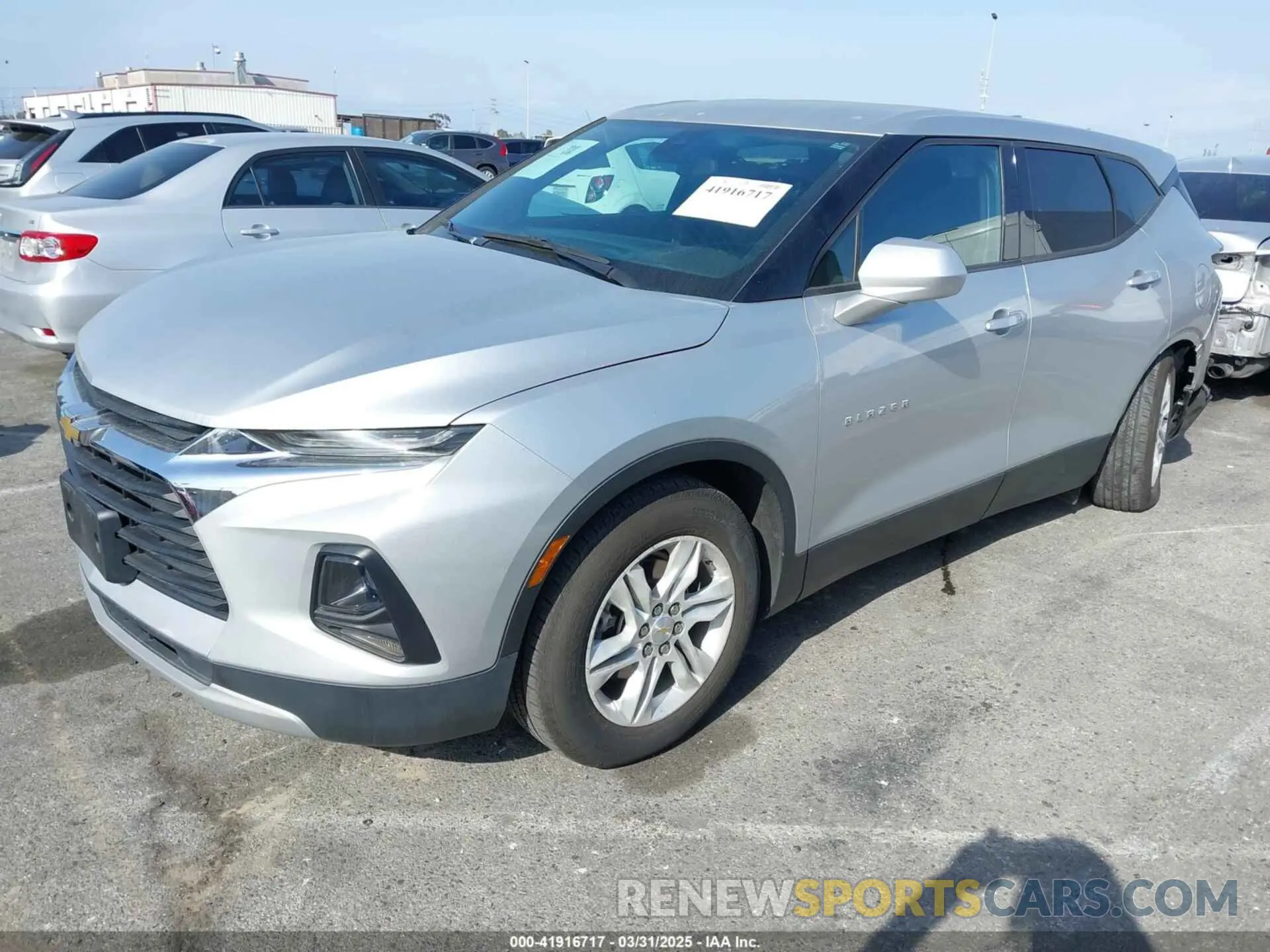 2 Photograph of a damaged car 3GNKBCR43NS117167 CHEVROLET BLAZER 2022