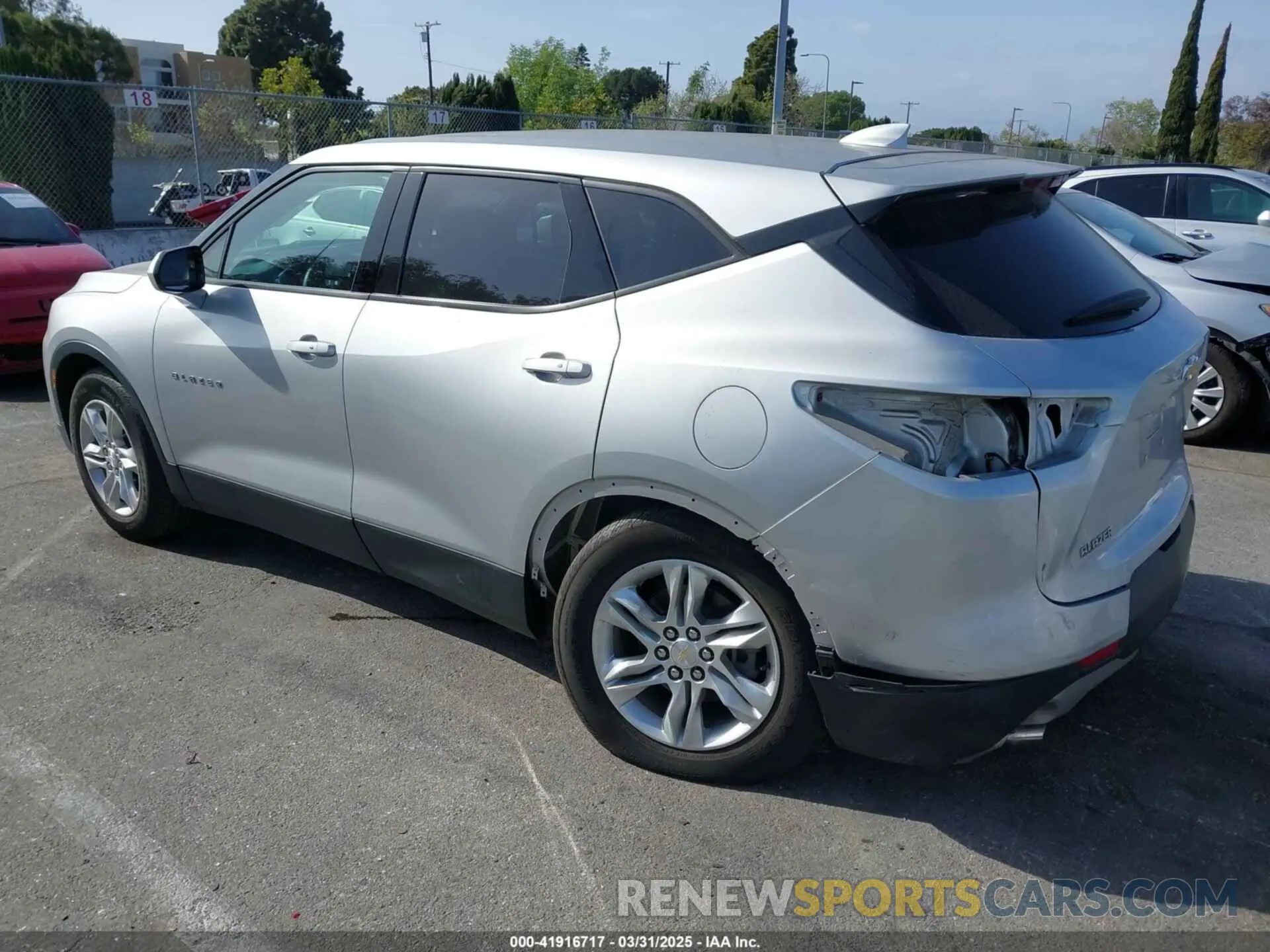 3 Photograph of a damaged car 3GNKBCR43NS117167 CHEVROLET BLAZER 2022