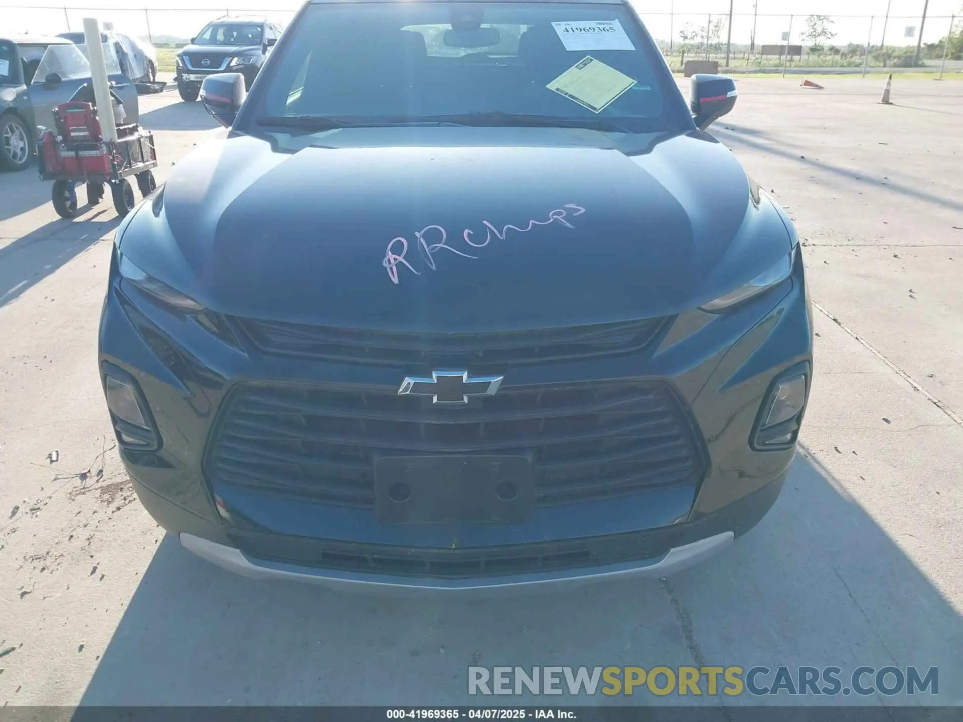 12 Photograph of a damaged car 3GNKBCR43NS117945 CHEVROLET BLAZER 2022