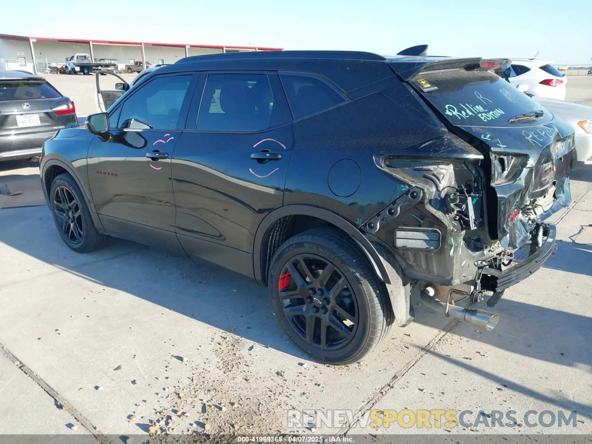 3 Photograph of a damaged car 3GNKBCR43NS117945 CHEVROLET BLAZER 2022