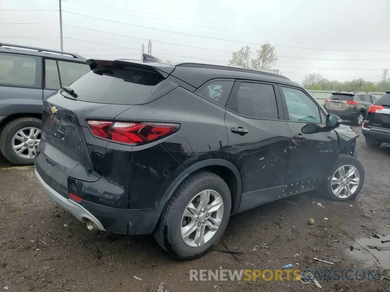 3 Photograph of a damaged car 3GNKBCR45NS165026 CHEVROLET BLAZER 2022