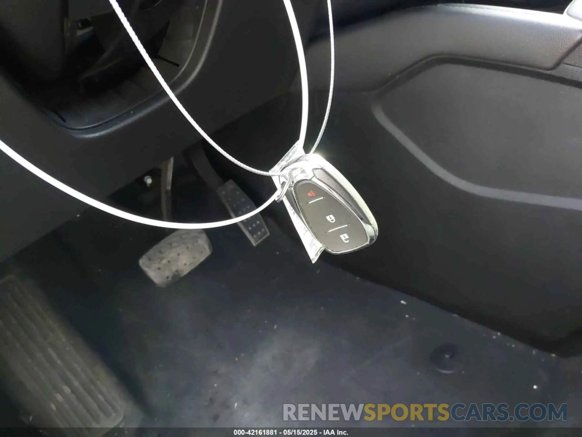 11 Photograph of a damaged car 3GNKBCR46NS124307 CHEVROLET BLAZER 2022
