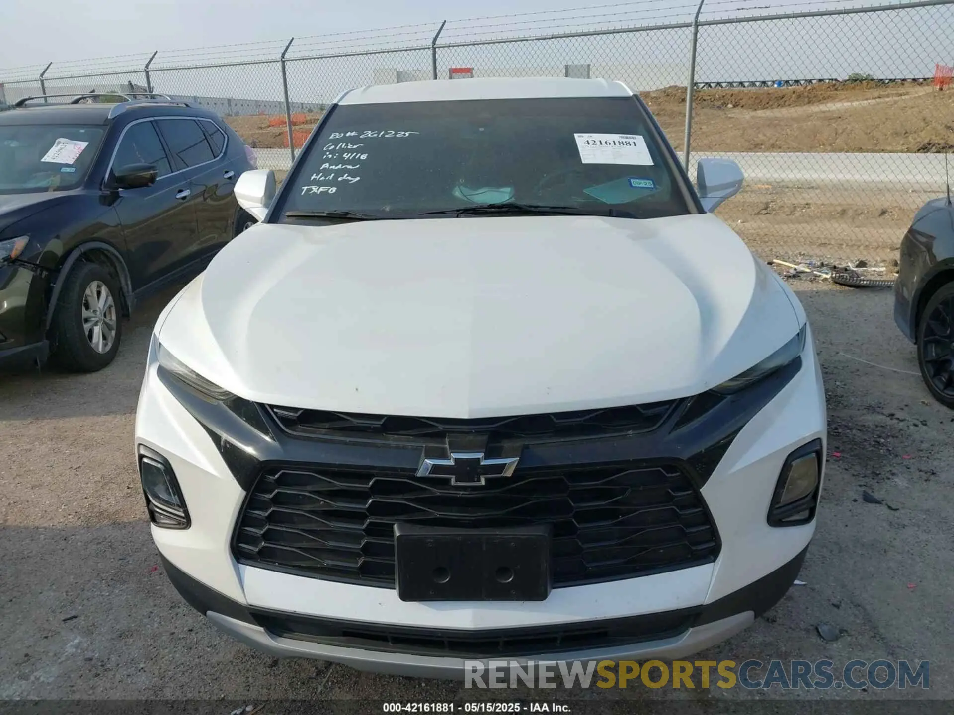 12 Photograph of a damaged car 3GNKBCR46NS124307 CHEVROLET BLAZER 2022