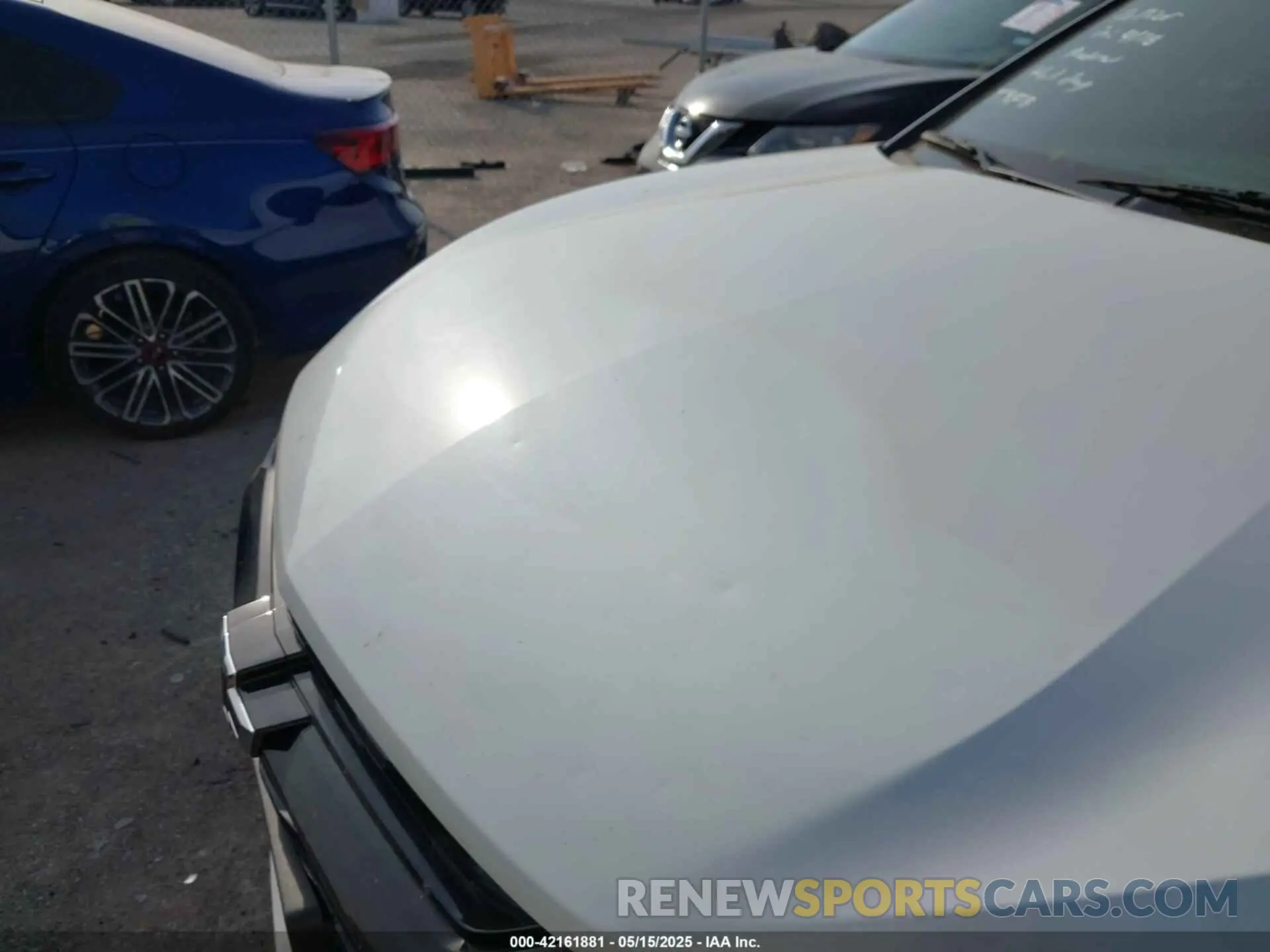 6 Photograph of a damaged car 3GNKBCR46NS124307 CHEVROLET BLAZER 2022