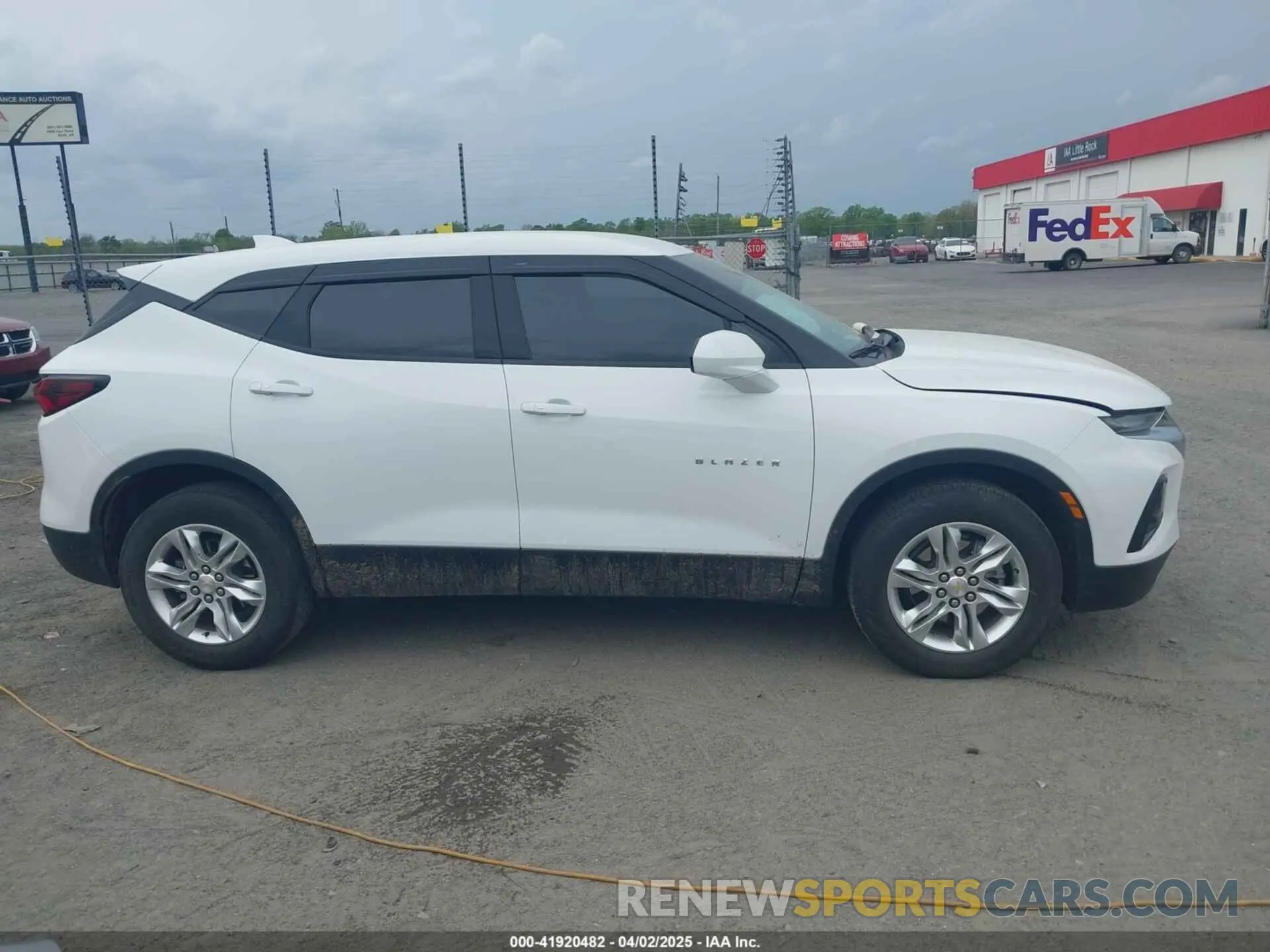 13 Photograph of a damaged car 3GNKBCR48NS208791 CHEVROLET BLAZER 2022