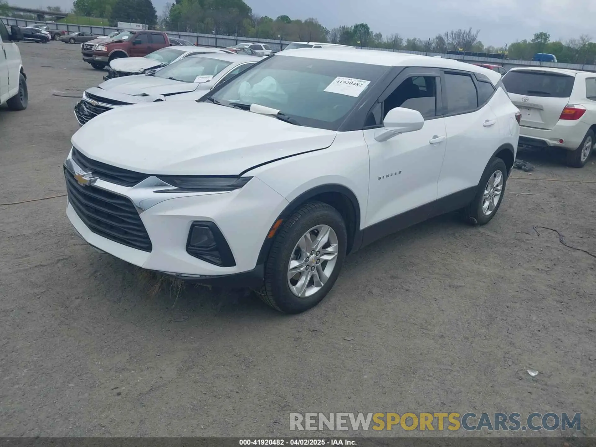 2 Photograph of a damaged car 3GNKBCR48NS208791 CHEVROLET BLAZER 2022