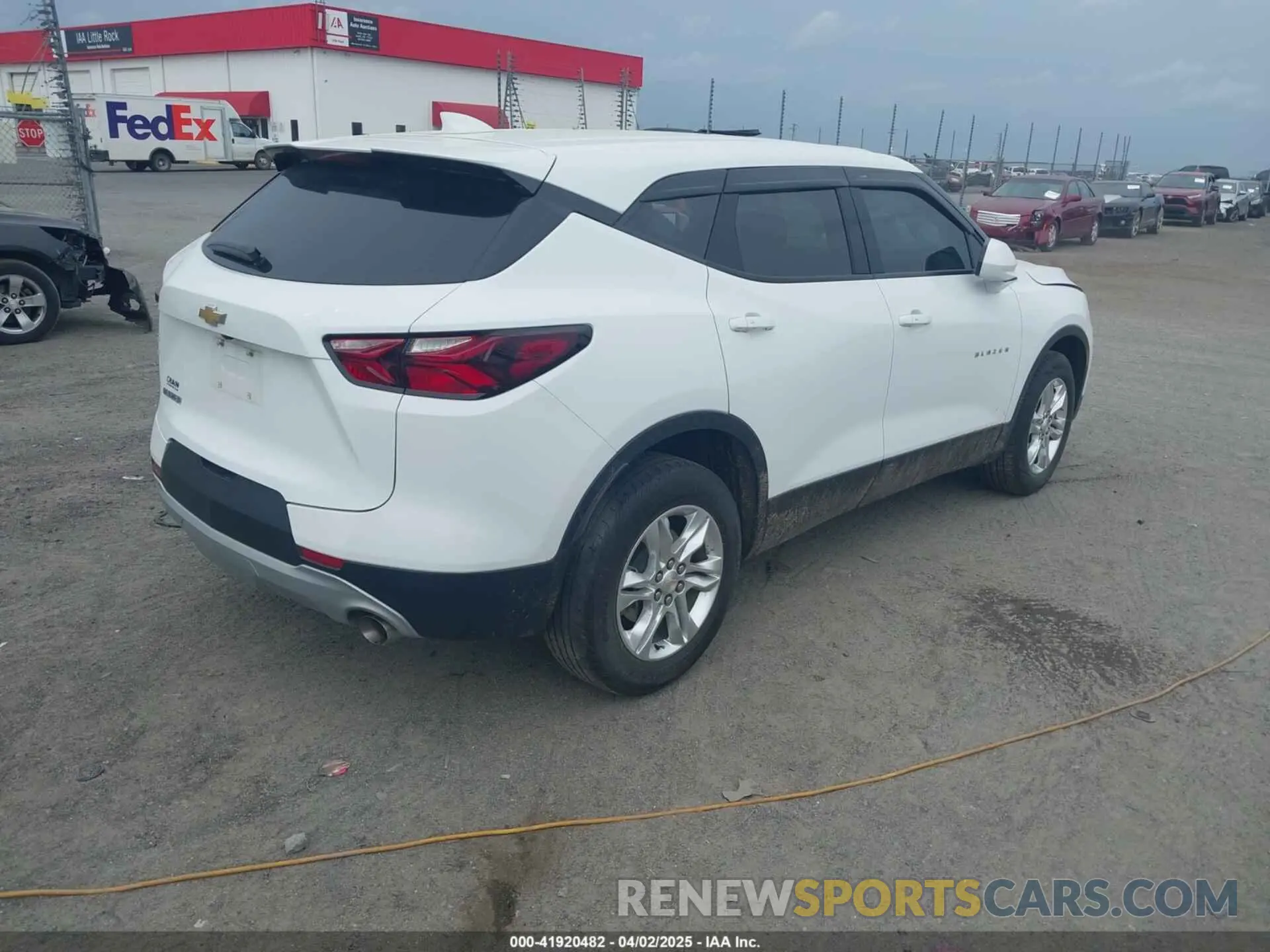 4 Photograph of a damaged car 3GNKBCR48NS208791 CHEVROLET BLAZER 2022