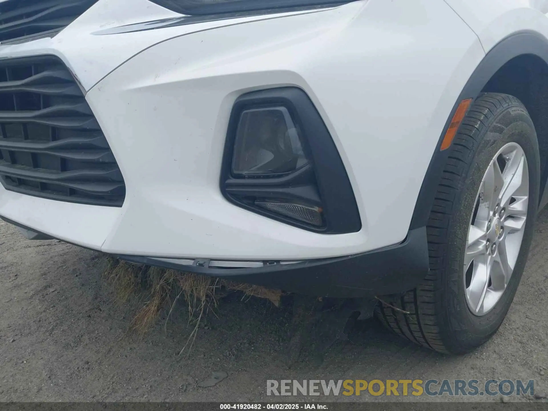 6 Photograph of a damaged car 3GNKBCR48NS208791 CHEVROLET BLAZER 2022