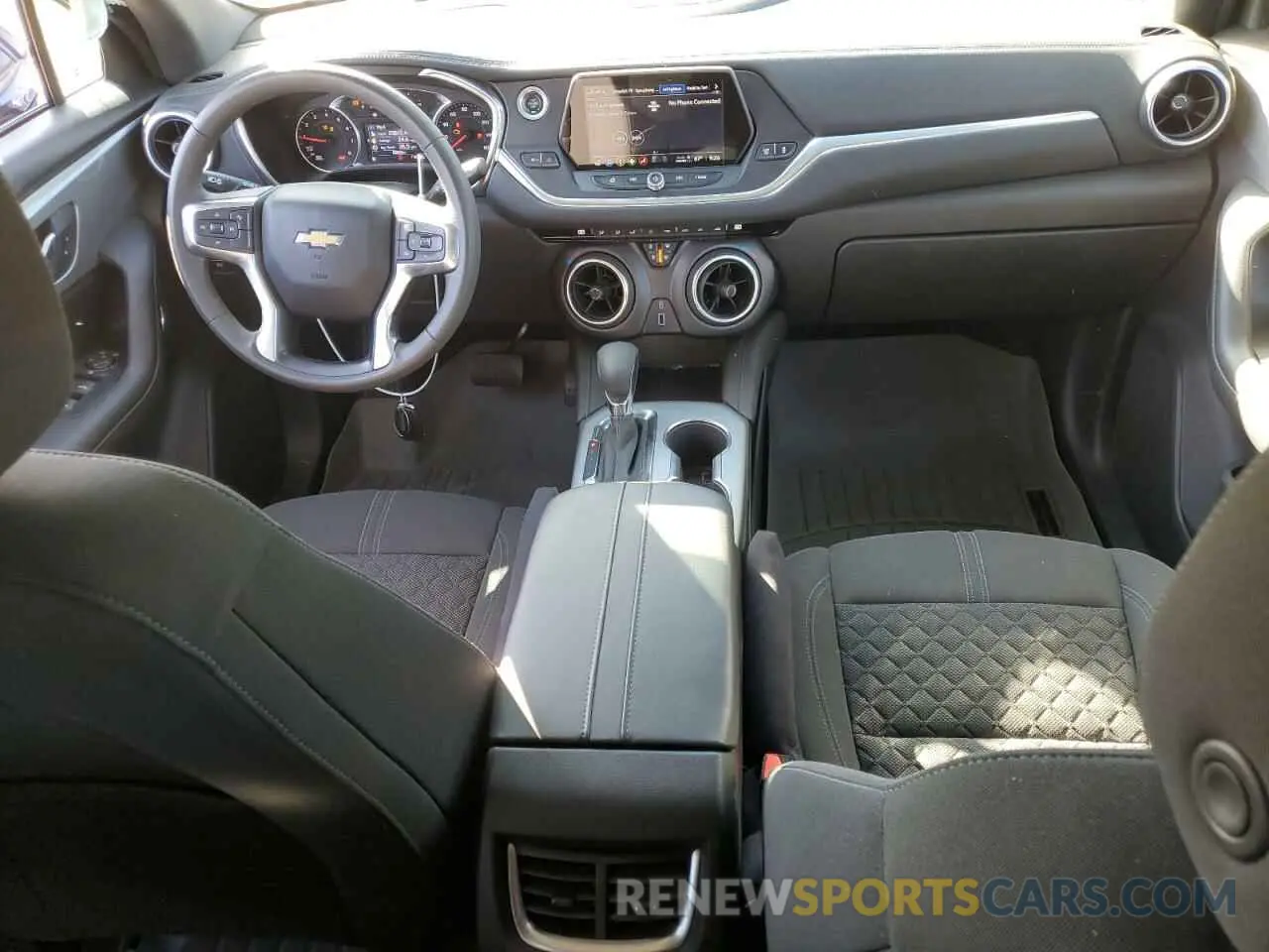 8 Photograph of a damaged car 3GNKBCR49NS125080 CHEVROLET BLAZER 2022