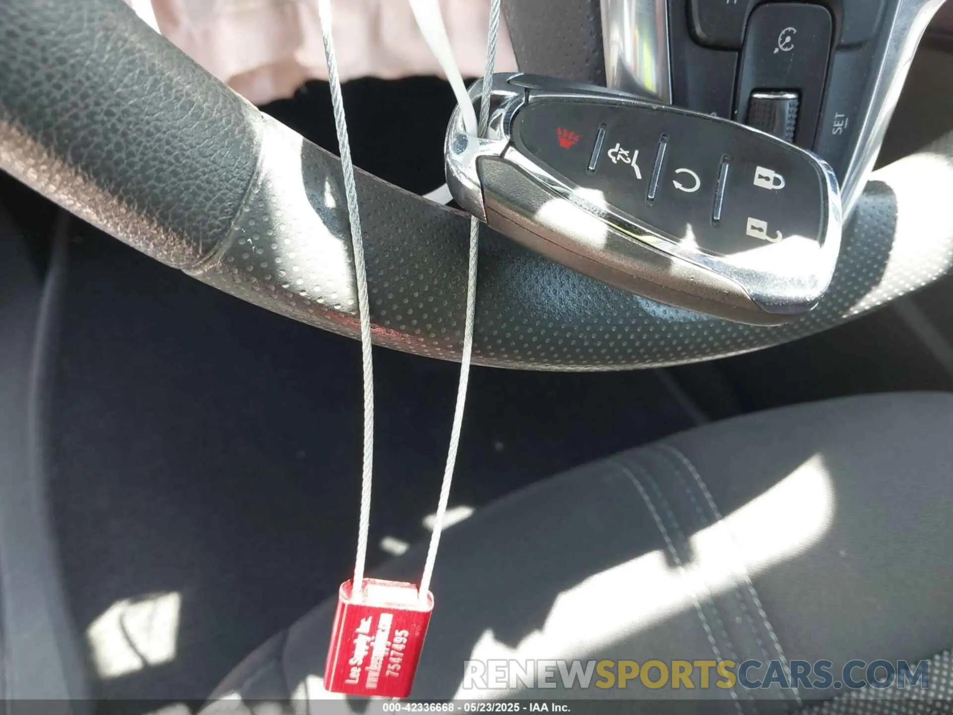 11 Photograph of a damaged car 3GNKBCR4XNS169556 CHEVROLET BLAZER 2022