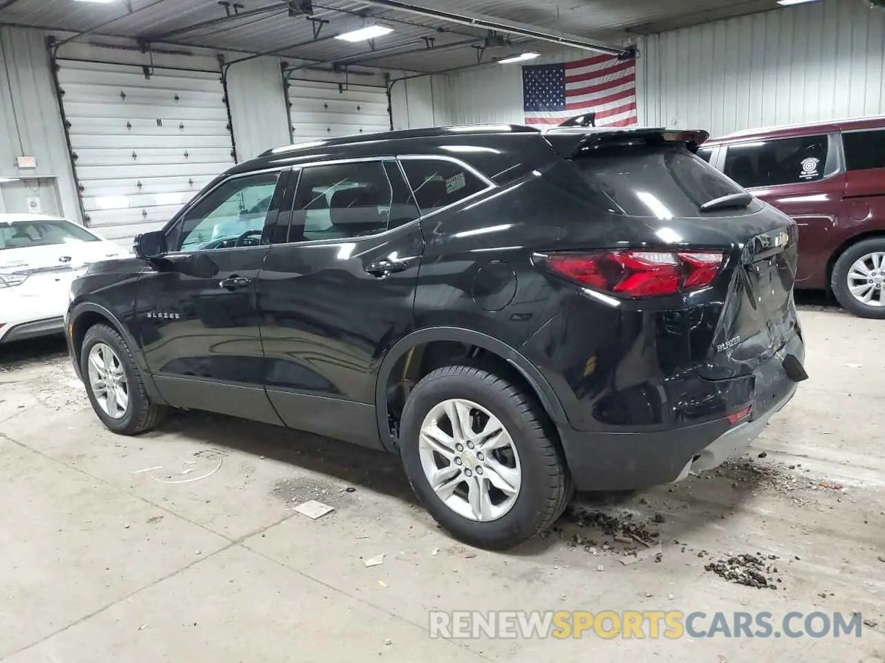 2 Photograph of a damaged car 3GNKBDRS0NS155265 CHEVROLET BLAZER 2022