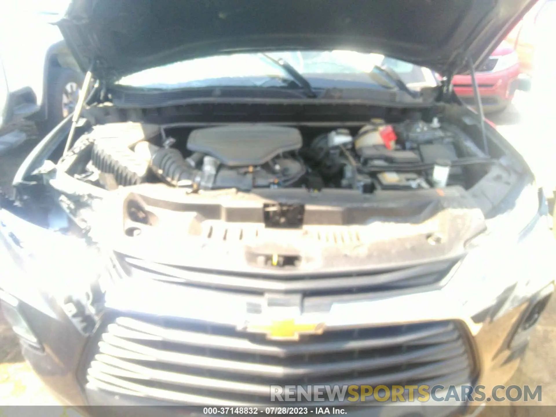 10 Photograph of a damaged car 3GNKBDRS0NS165505 CHEVROLET BLAZER 2022