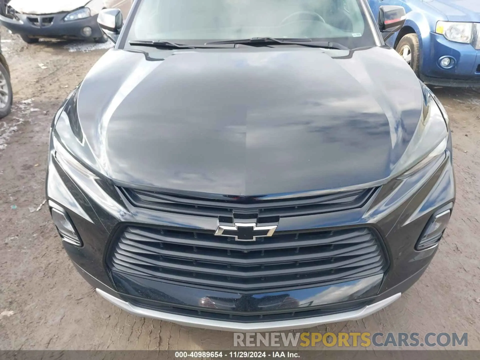 12 Photograph of a damaged car 3GNKBDRS3NS217452 CHEVROLET BLAZER 2022