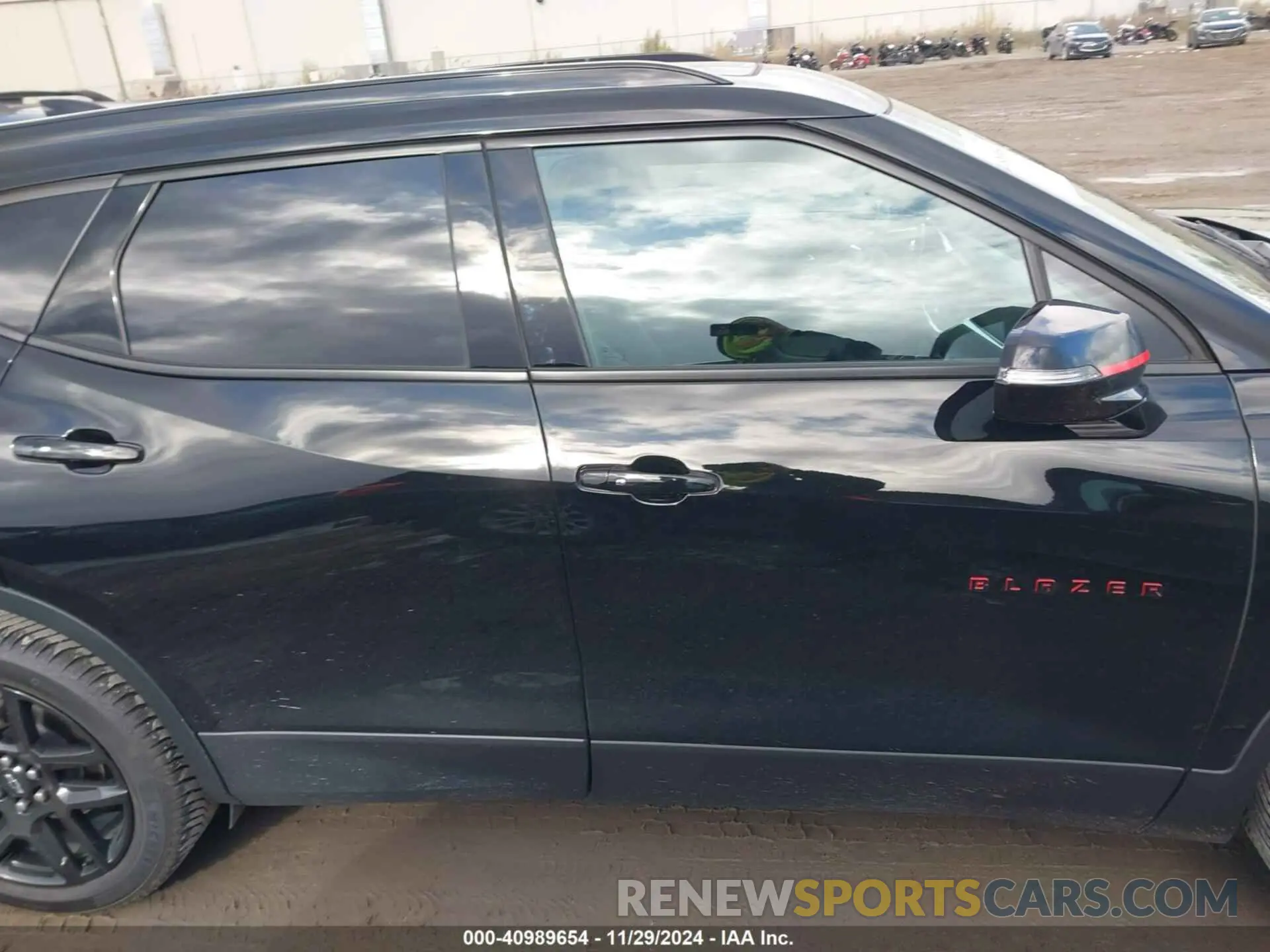 13 Photograph of a damaged car 3GNKBDRS3NS217452 CHEVROLET BLAZER 2022