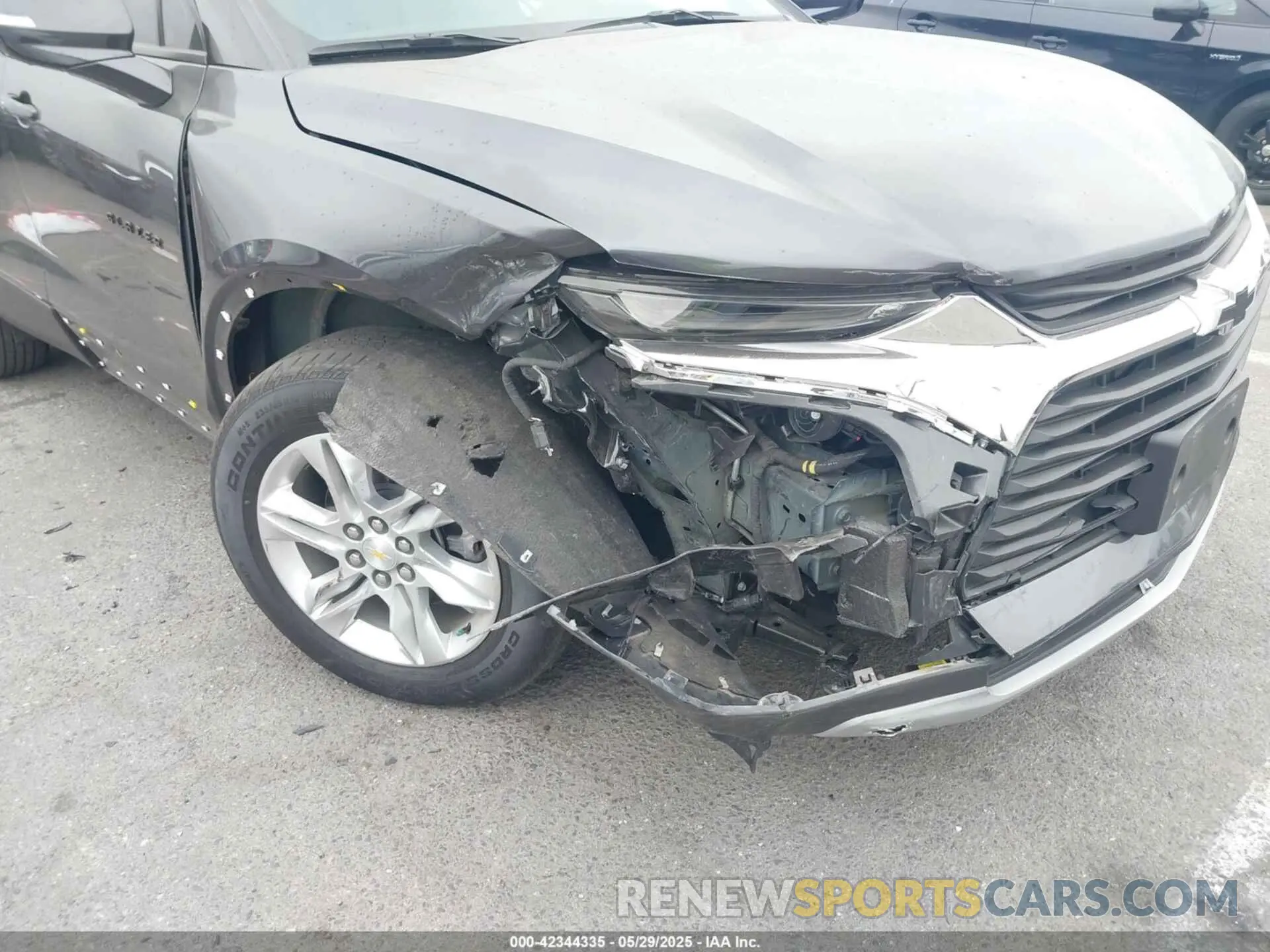 6 Photograph of a damaged car 3GNKBDRS6NS196905 CHEVROLET BLAZER 2022