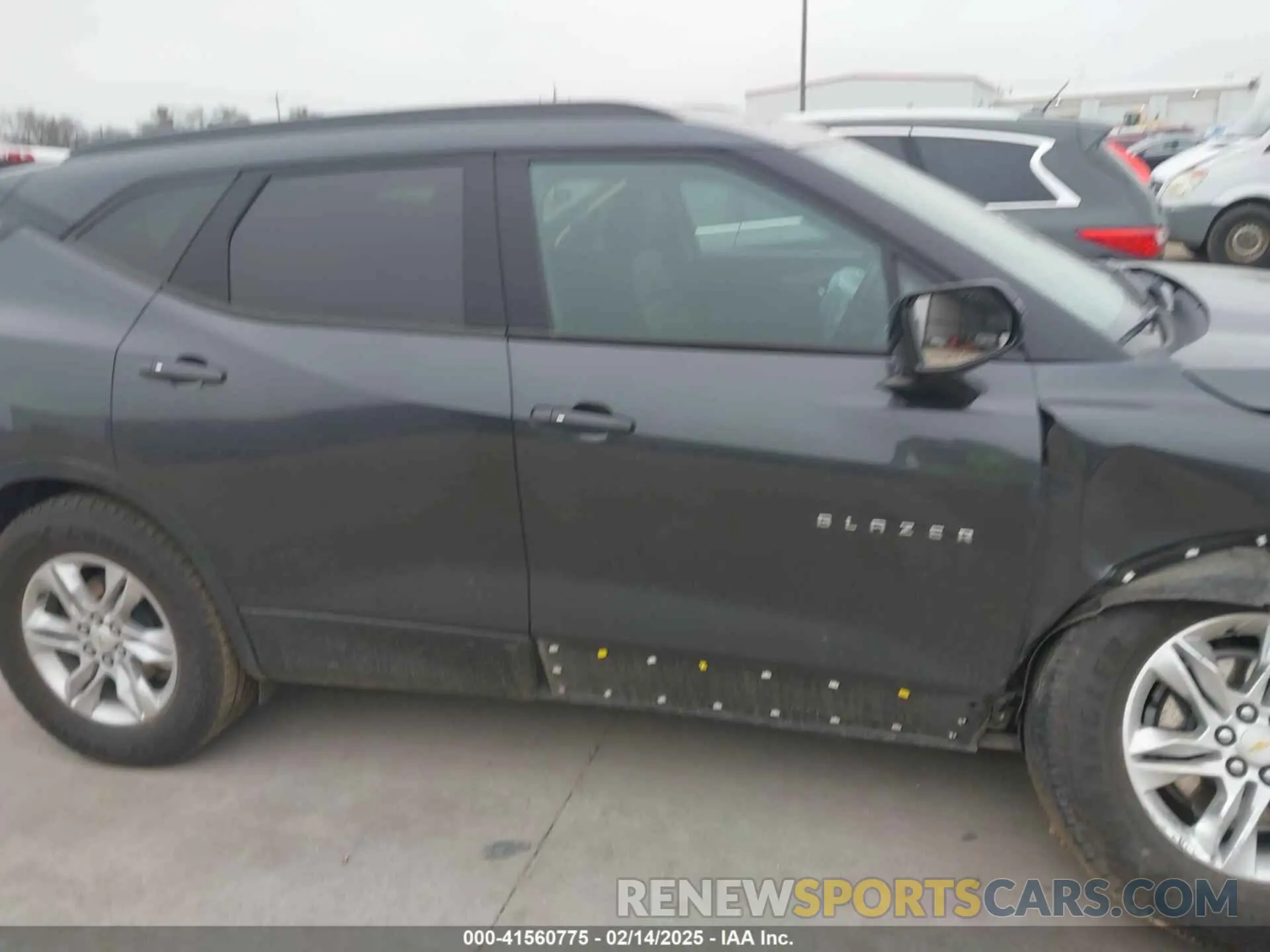 12 Photograph of a damaged car 3GNKBDRSXNS223071 CHEVROLET BLAZER 2022