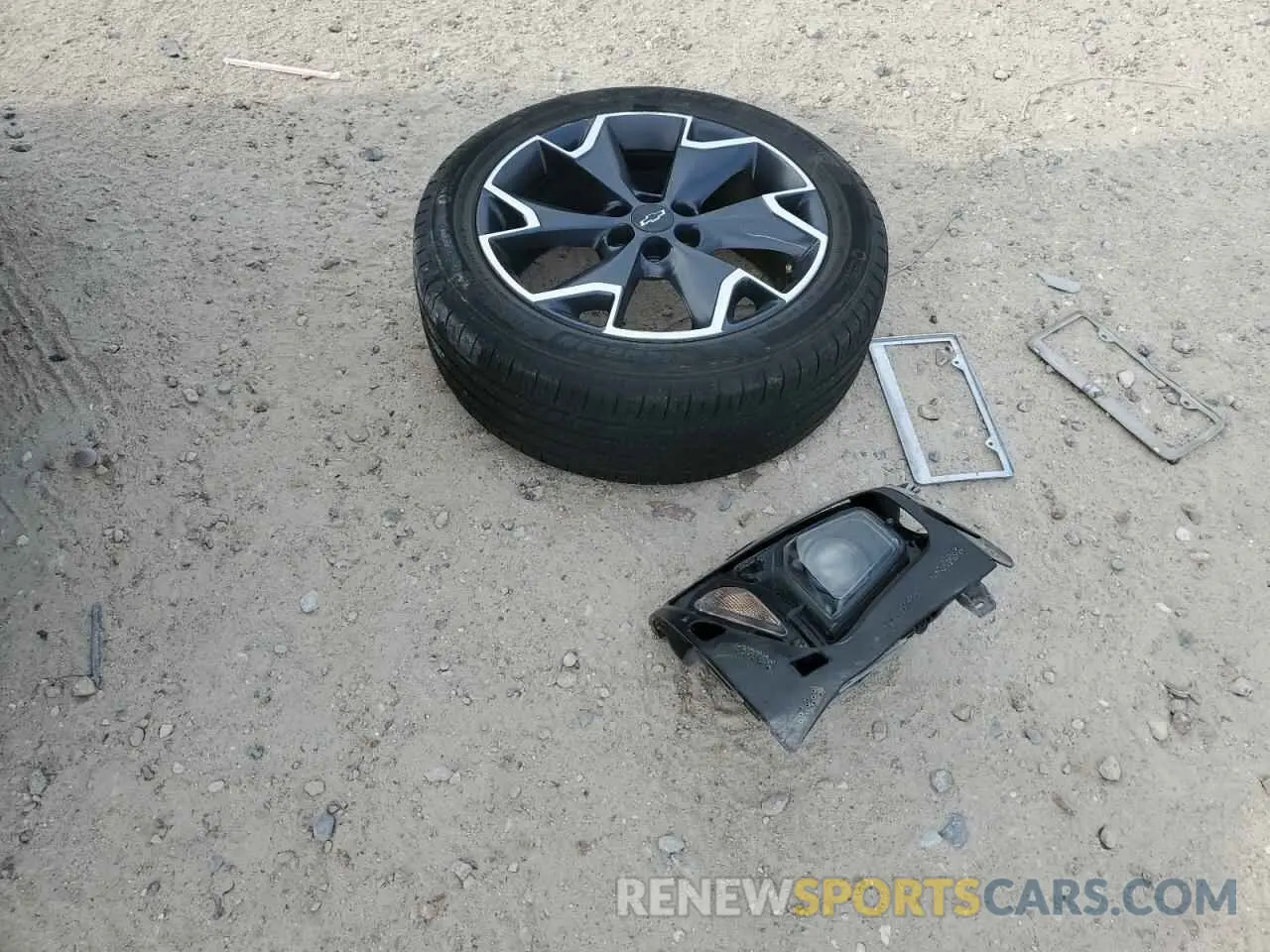 13 Photograph of a damaged car 3GNKBERS0NS112129 CHEVROLET BLAZER 2022