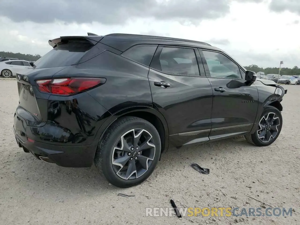 3 Photograph of a damaged car 3GNKBERS0NS112129 CHEVROLET BLAZER 2022
