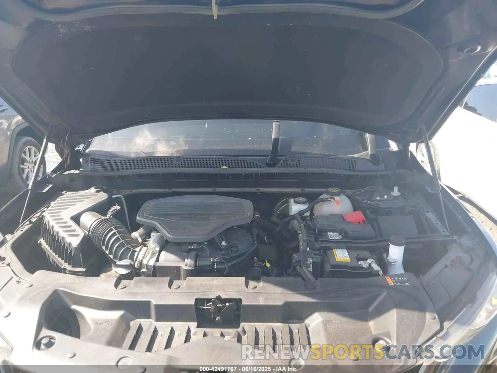 10 Photograph of a damaged car 3GNKBERS1NS235664 CHEVROLET BLAZER 2022