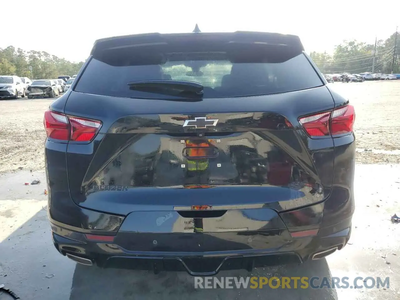 6 Photograph of a damaged car 3GNKBERS2NS215147 CHEVROLET BLAZER 2022