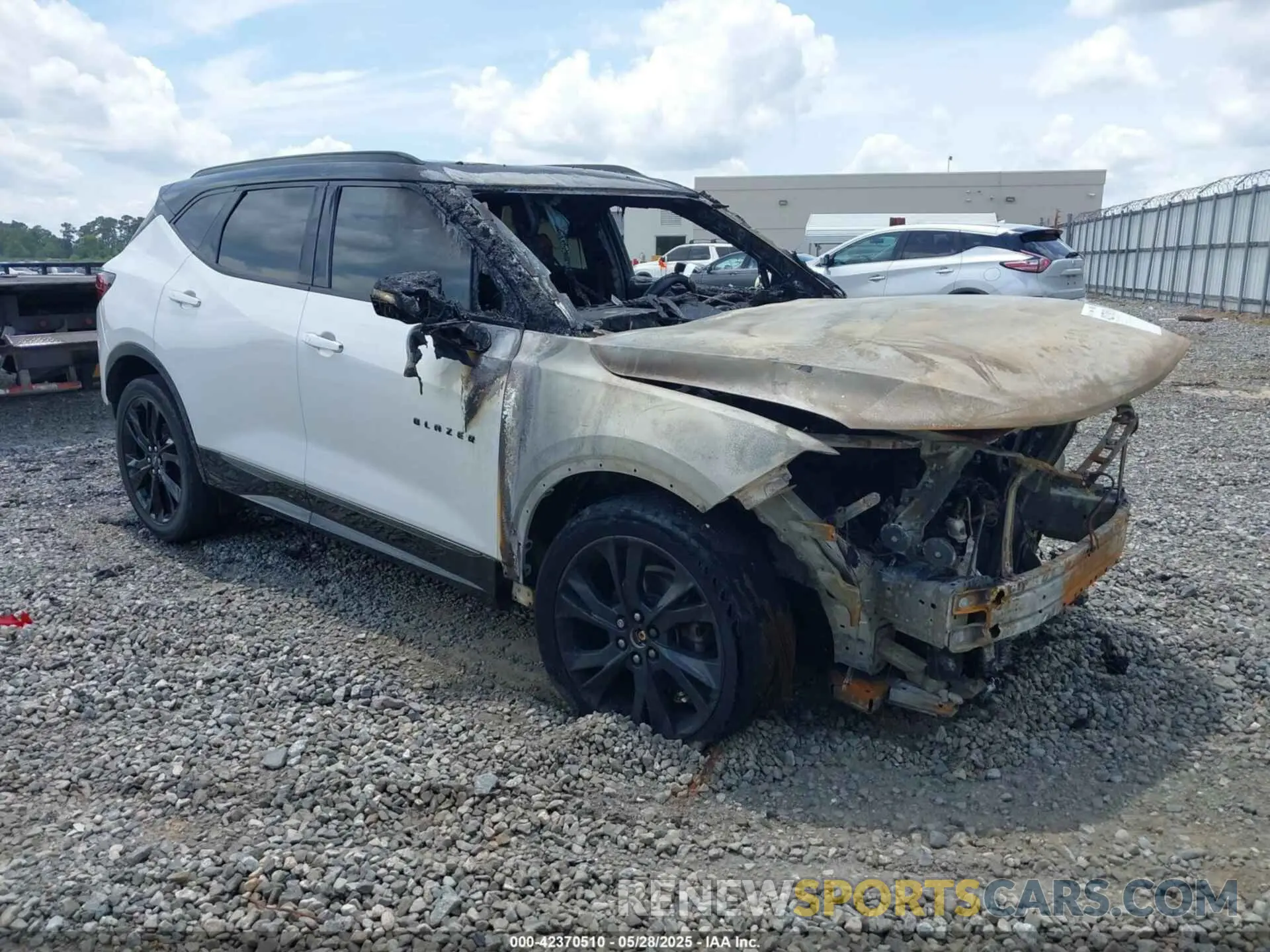 1 Photograph of a damaged car 3GNKBERS3NS180084 CHEVROLET BLAZER 2022