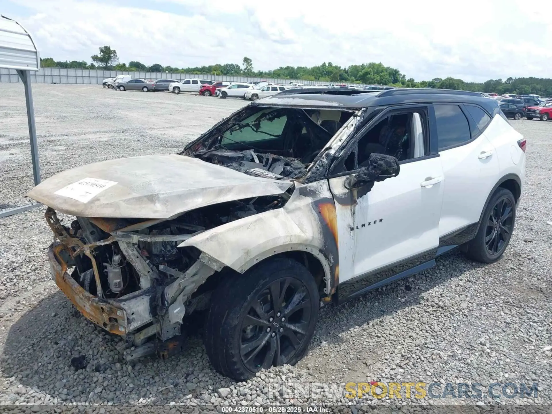 6 Photograph of a damaged car 3GNKBERS3NS180084 CHEVROLET BLAZER 2022