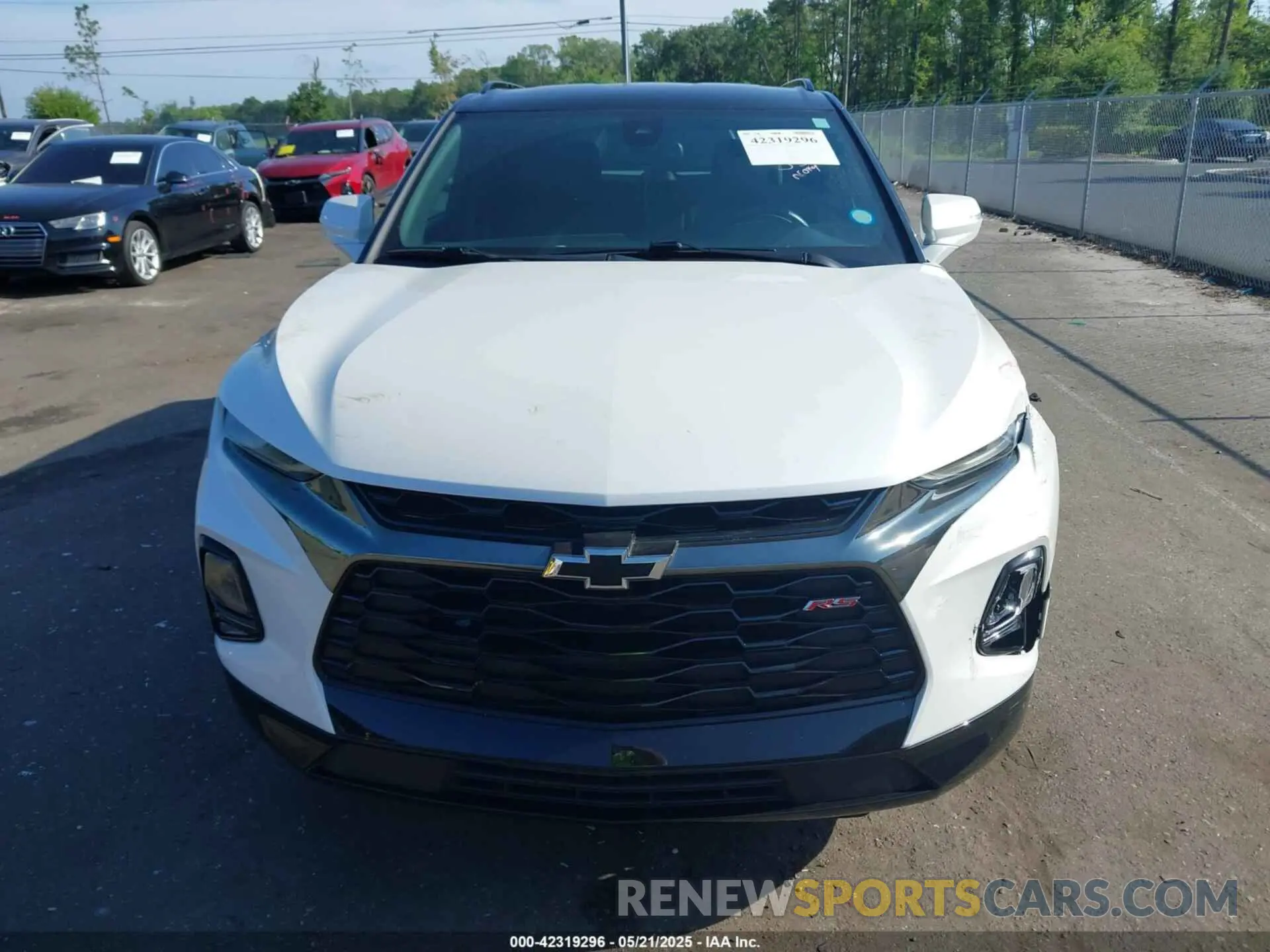 12 Photograph of a damaged car 3GNKBERS5NS218012 CHEVROLET BLAZER 2022