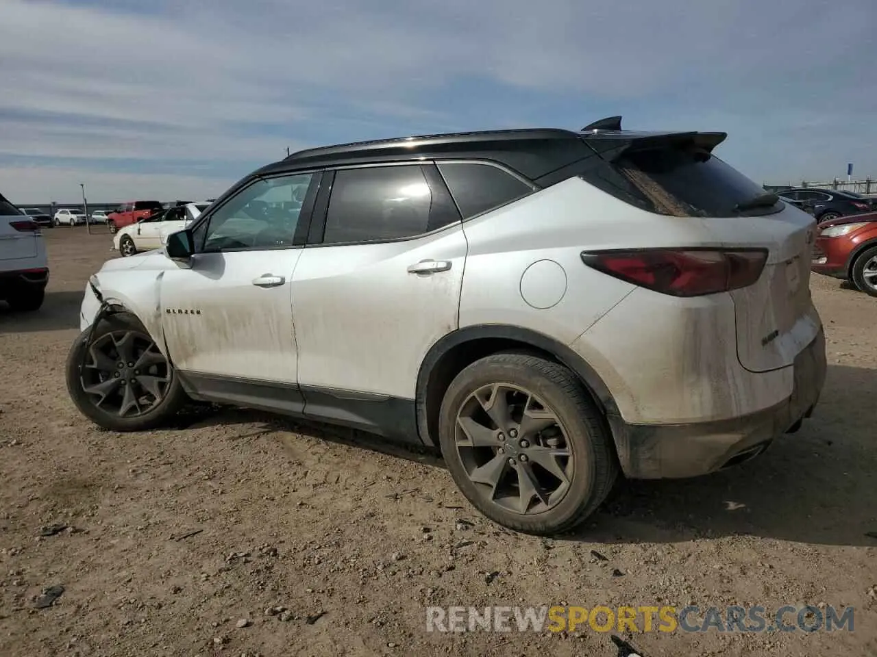 2 Photograph of a damaged car 3GNKBERS6NS143918 CHEVROLET BLAZER 2022
