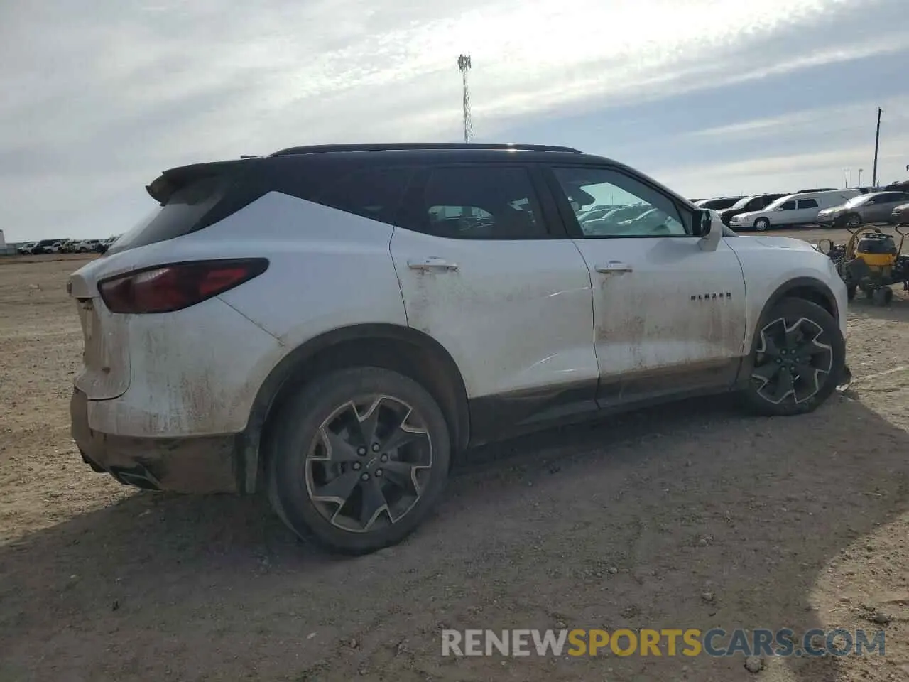 3 Photograph of a damaged car 3GNKBERS6NS143918 CHEVROLET BLAZER 2022