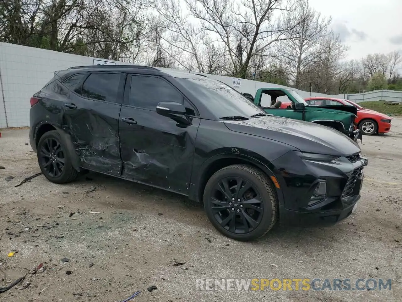 4 Photograph of a damaged car 3GNKBERS7NS131700 CHEVROLET BLAZER 2022
