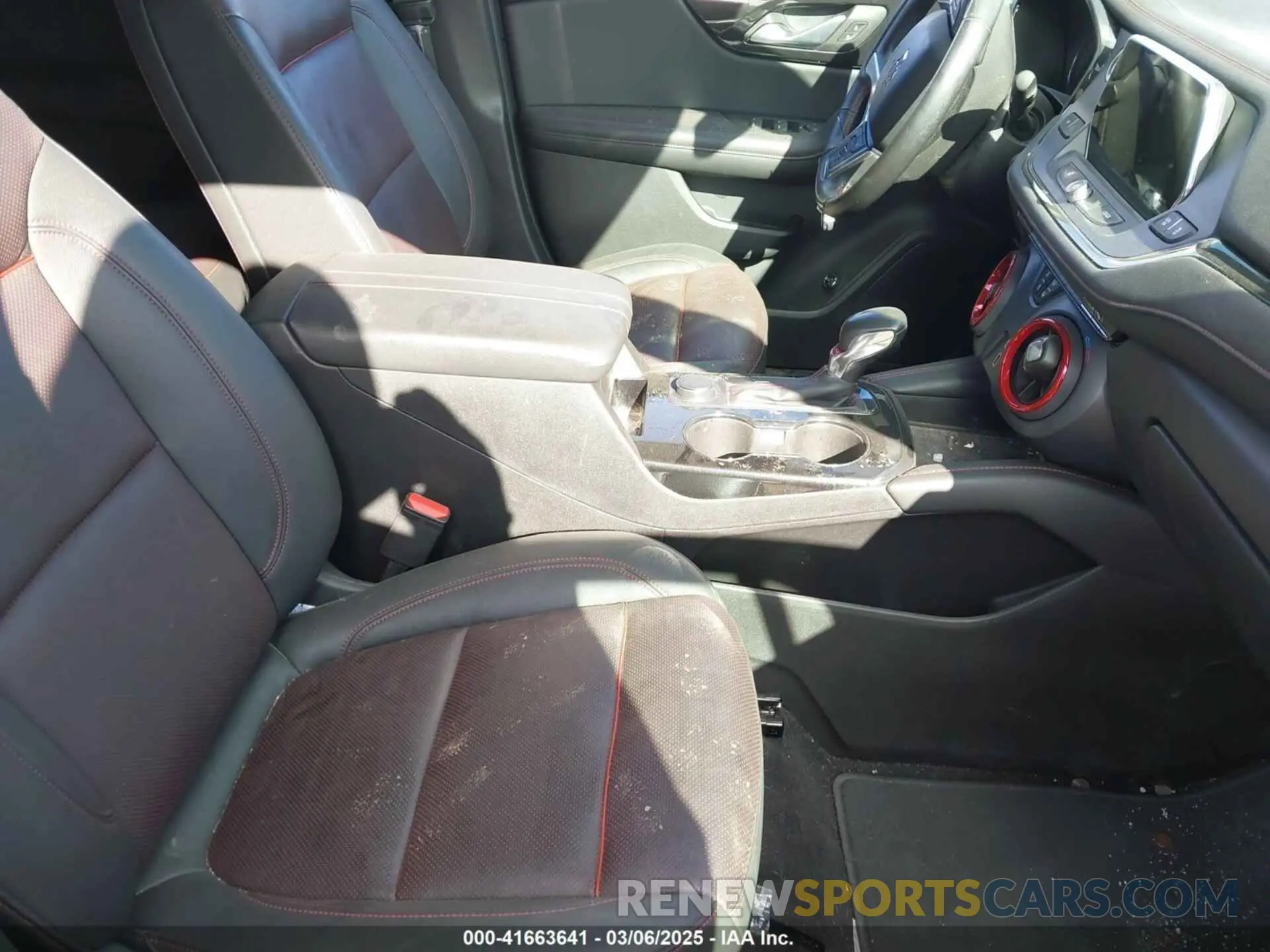 5 Photograph of a damaged car 3GNKBERS9NS112212 CHEVROLET BLAZER 2022