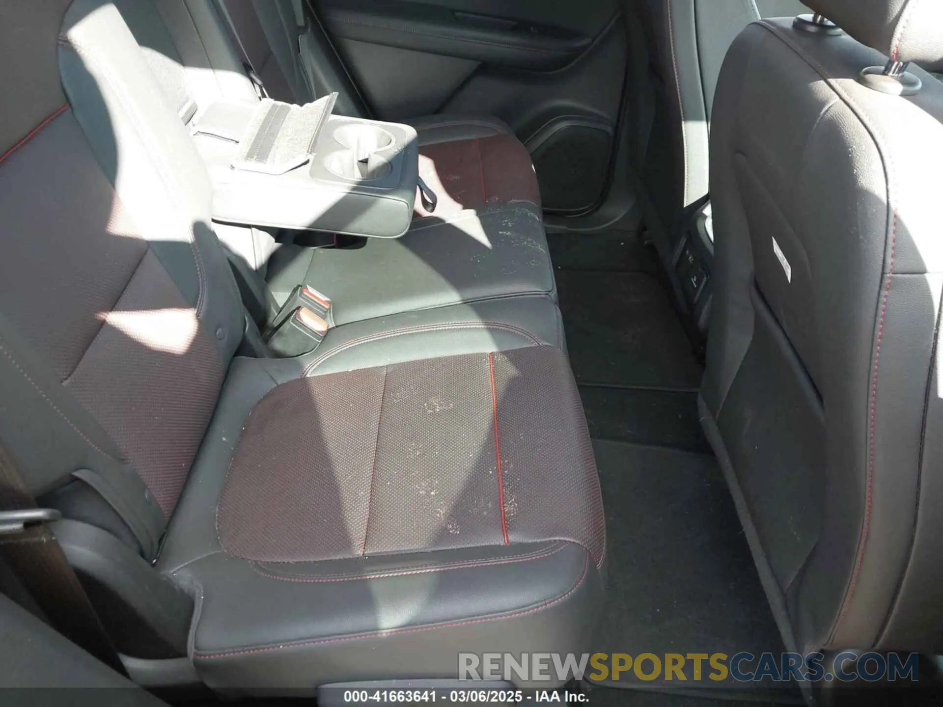 8 Photograph of a damaged car 3GNKBERS9NS112212 CHEVROLET BLAZER 2022